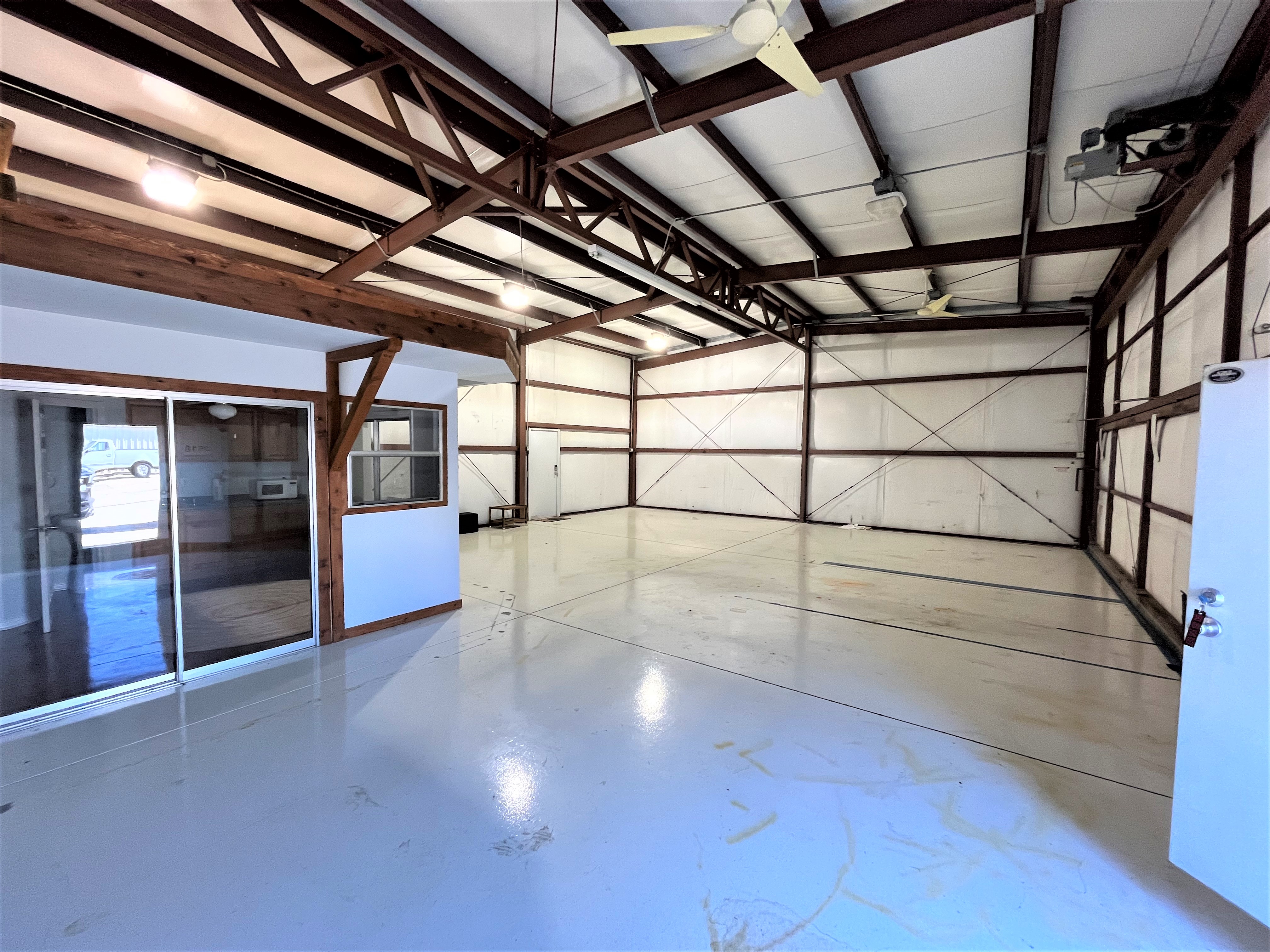 42' x 33' Private Condo Hangar at McKinney National Airport (KTKI)