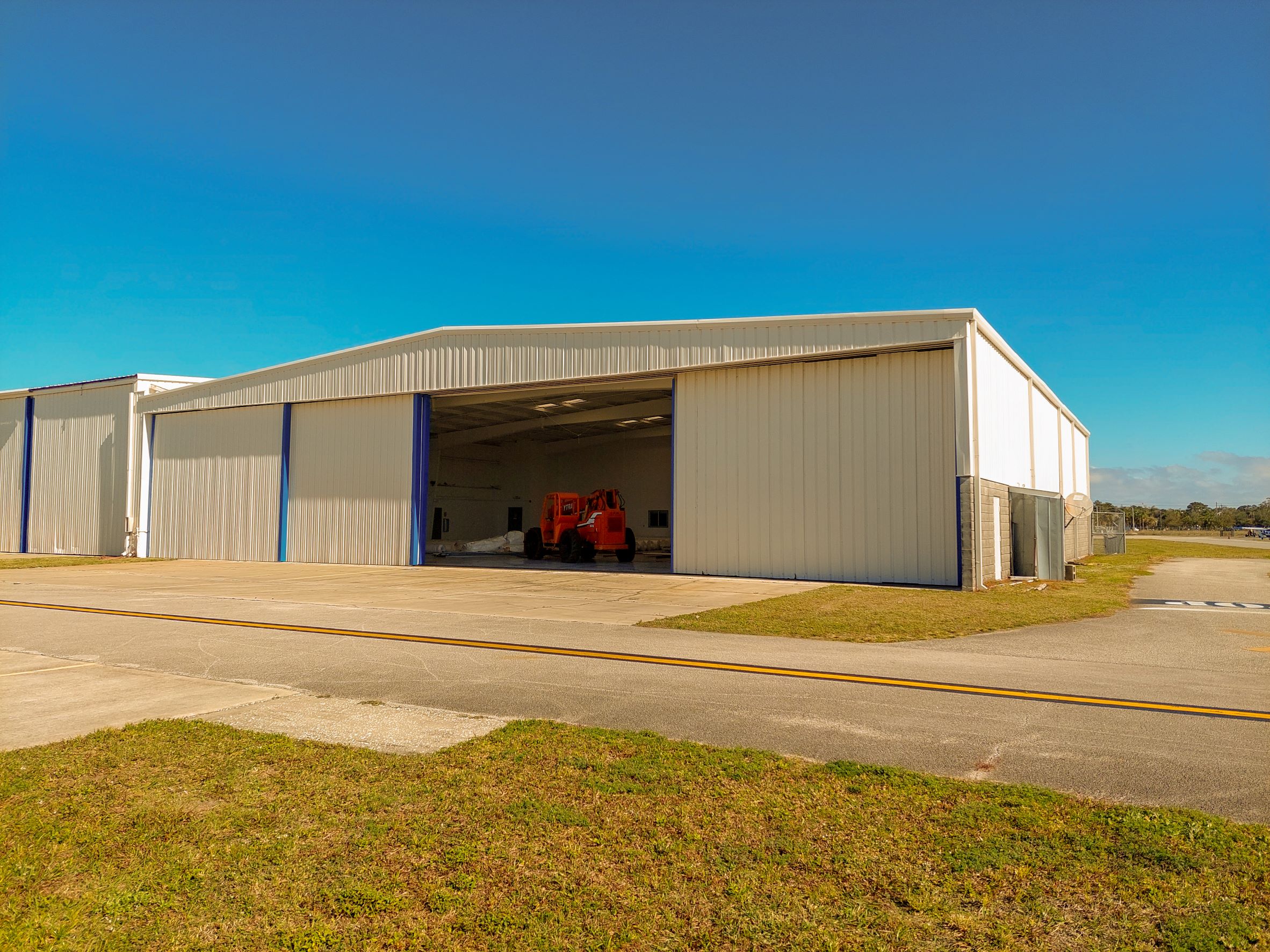 Hangar Space Available - Daytona Beach