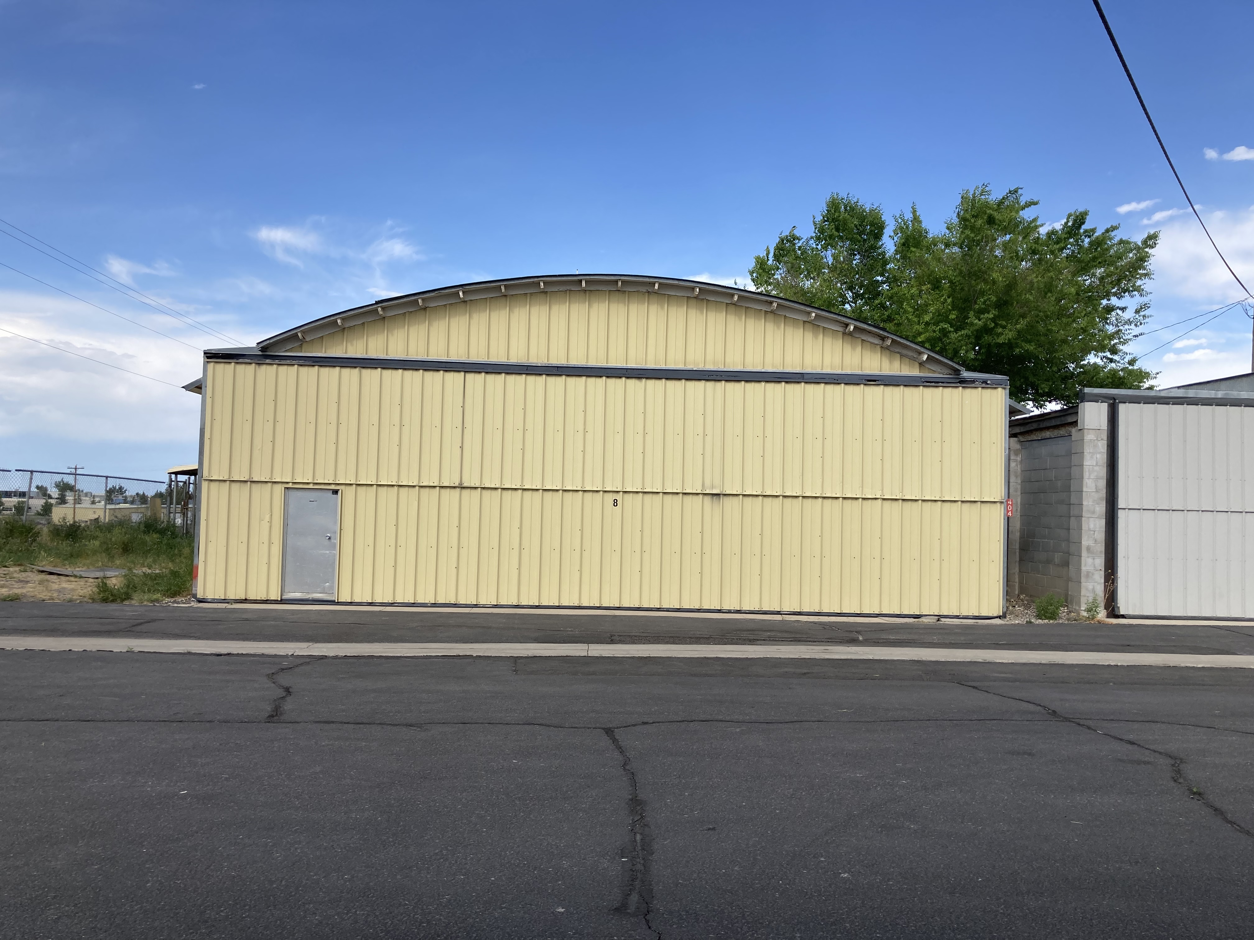 Hanger/Apartment Lander,WY
