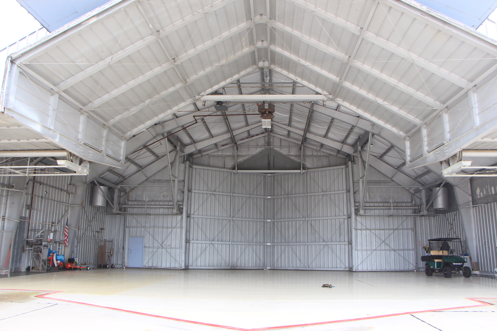 Commercial Hangar and Office Space