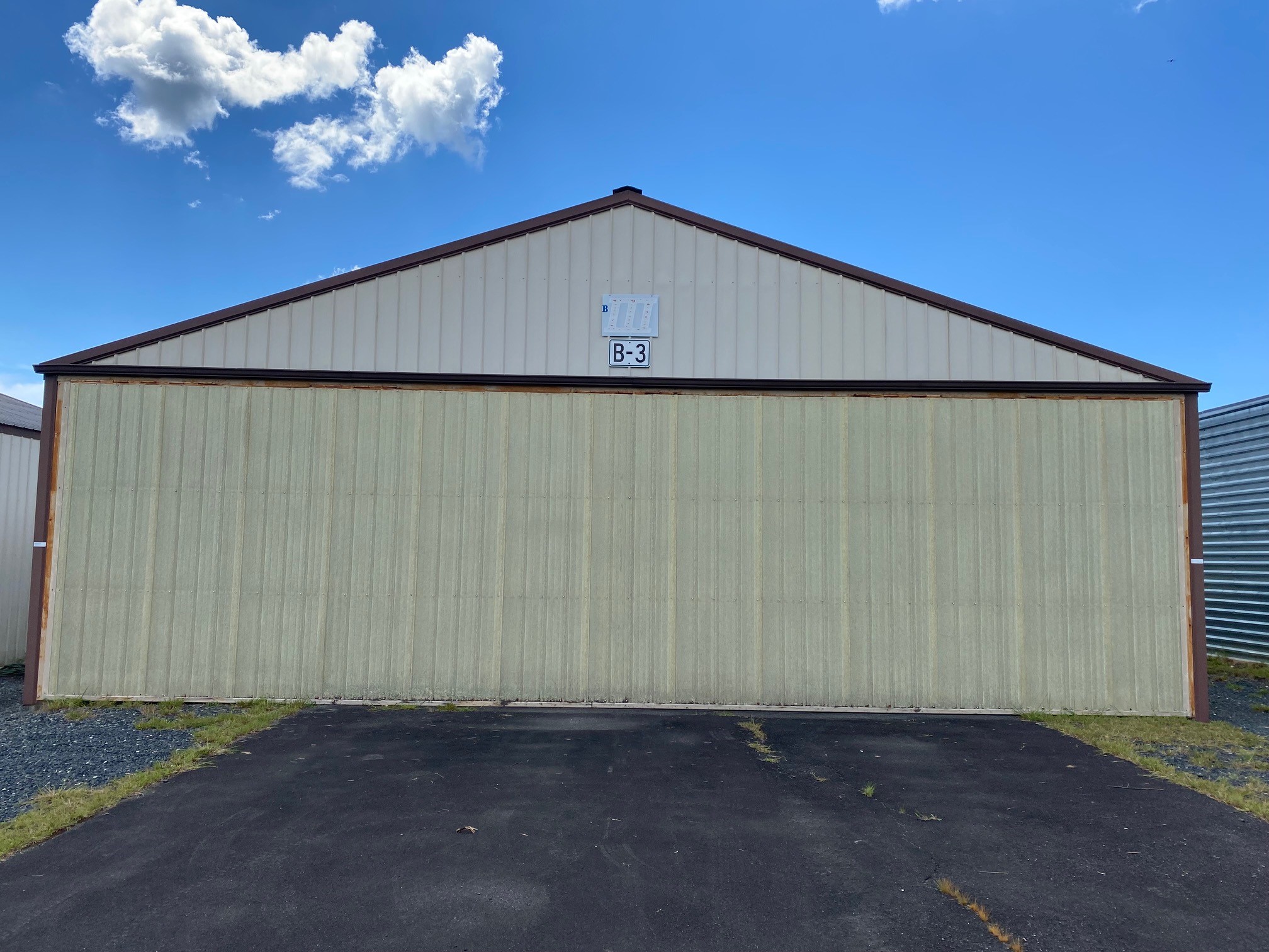 Hangar for Rent