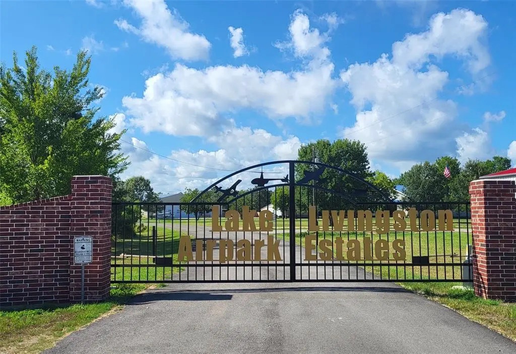 Airpark Lot near Houston