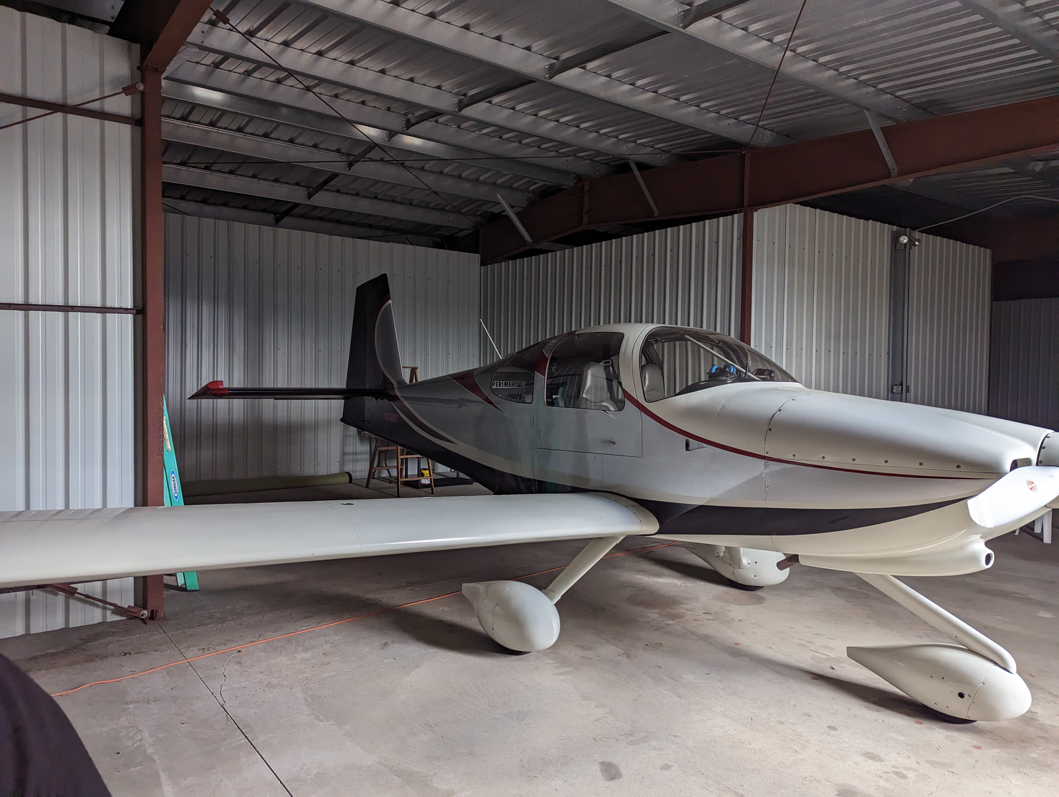 KTTD Multi-engine Hangar for Share