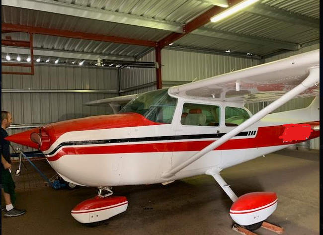 Page AZ T Hangar