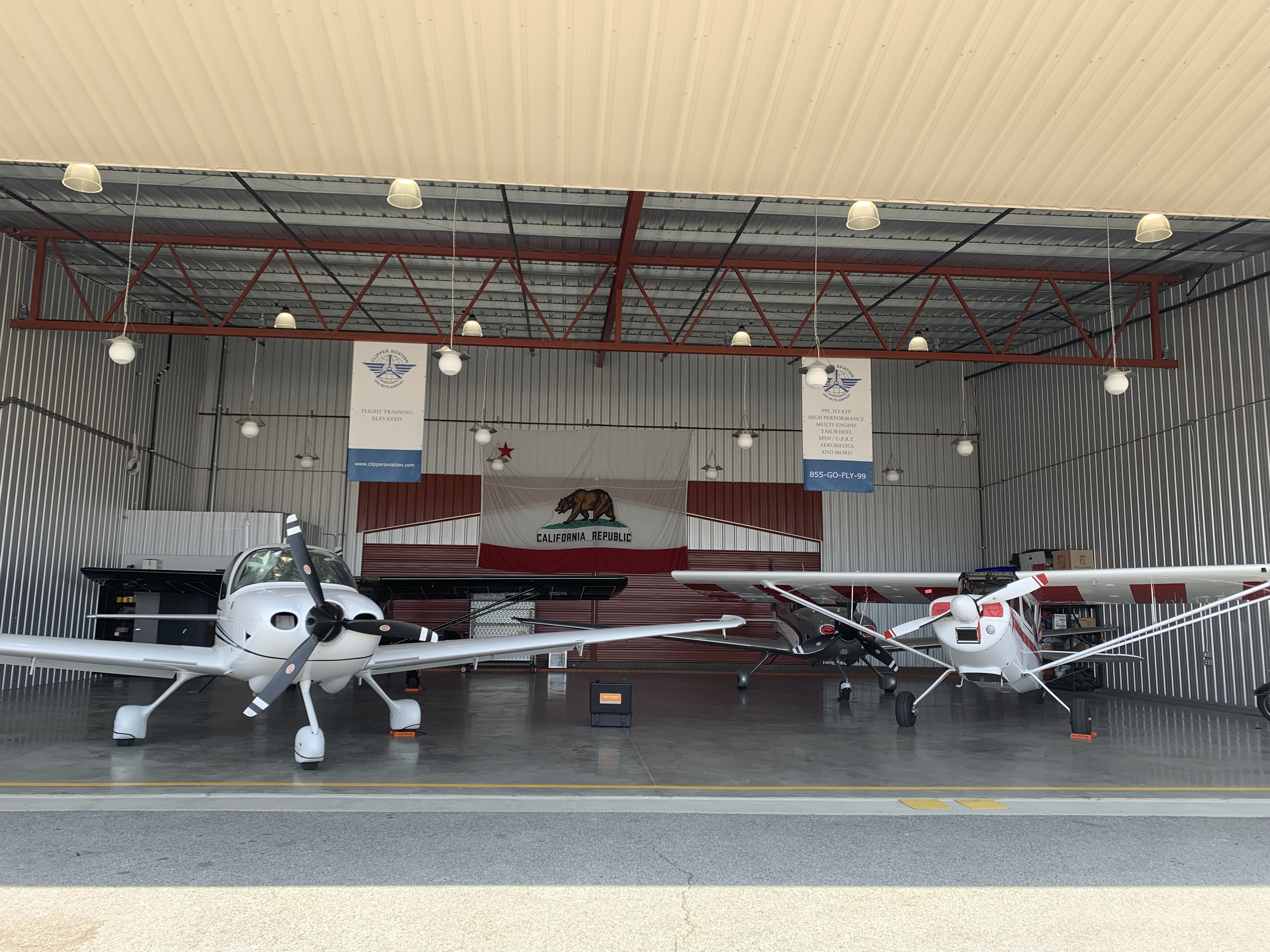 Common Aircraft Storage- KVNY