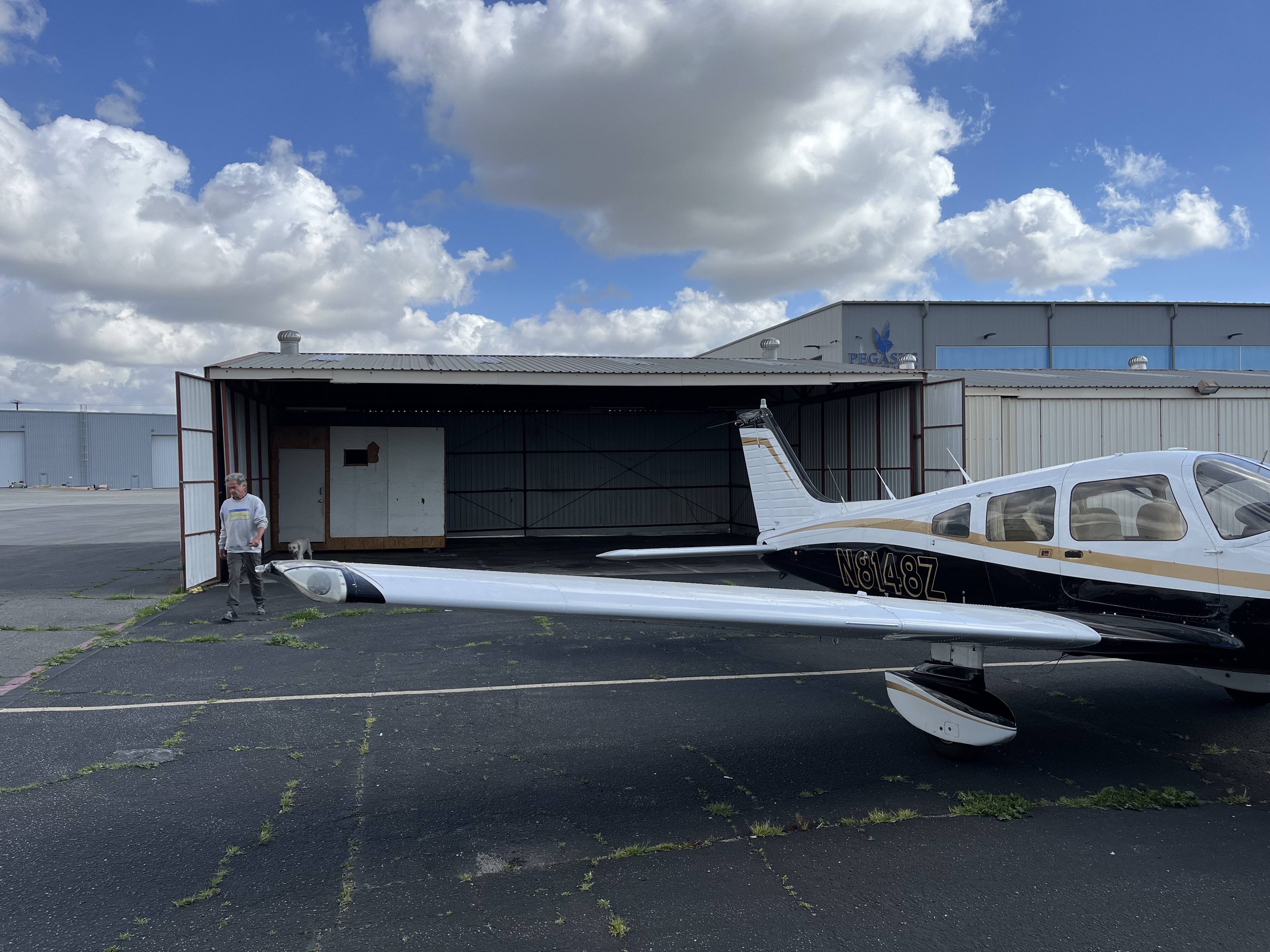 Vny Hangar