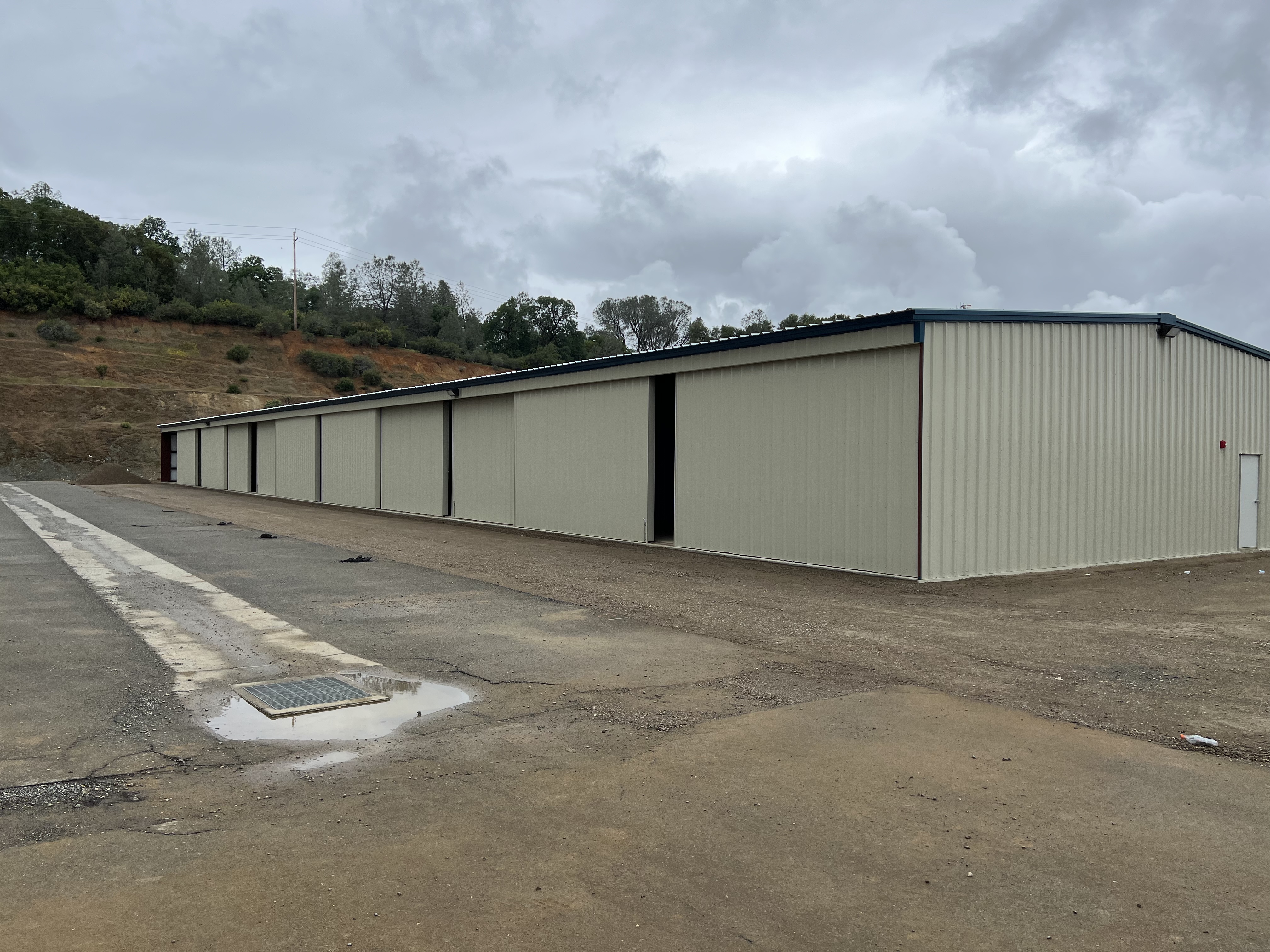 NEW T HANGARS FOR RENT