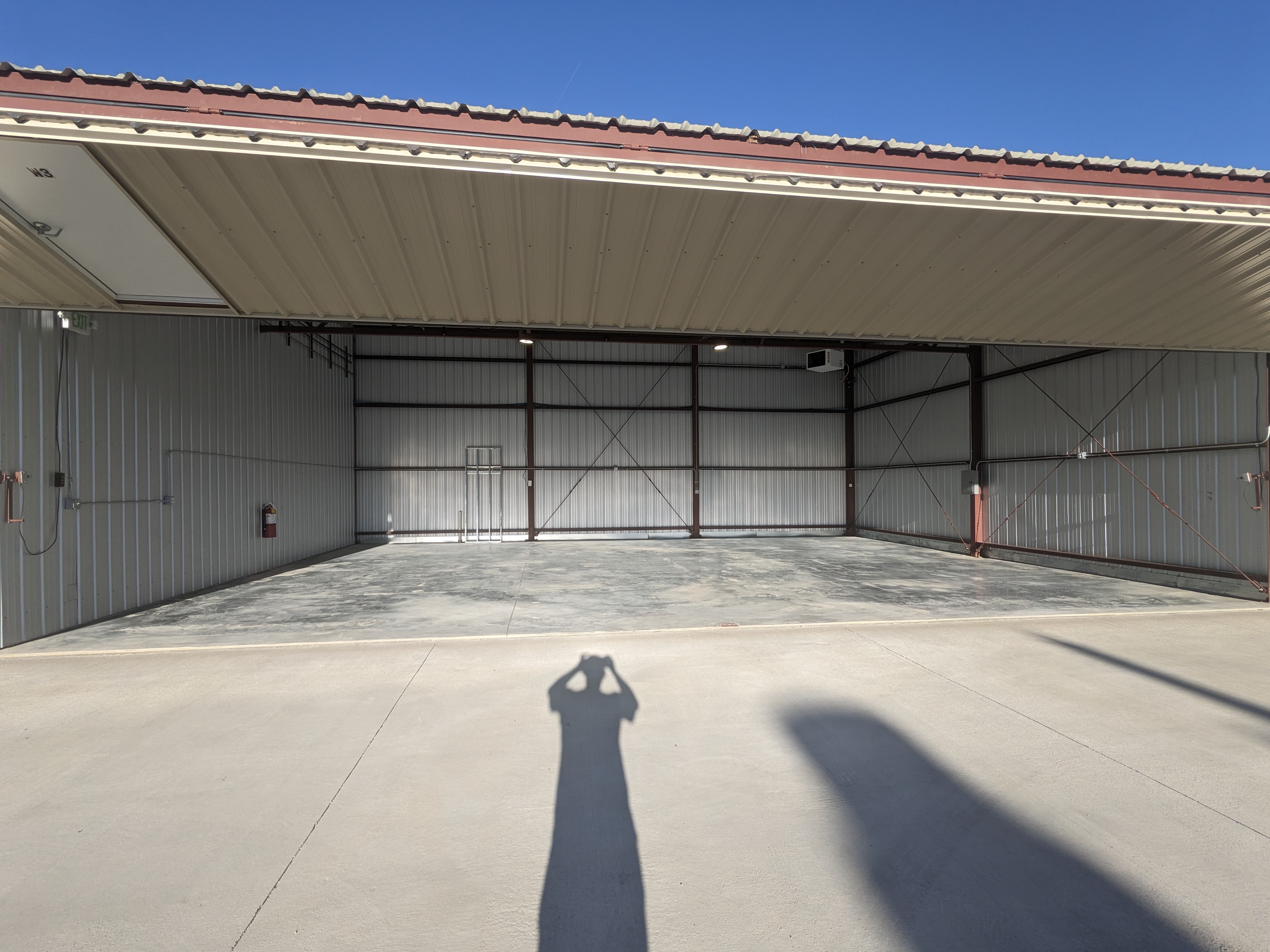 Hangar for rent at CFO