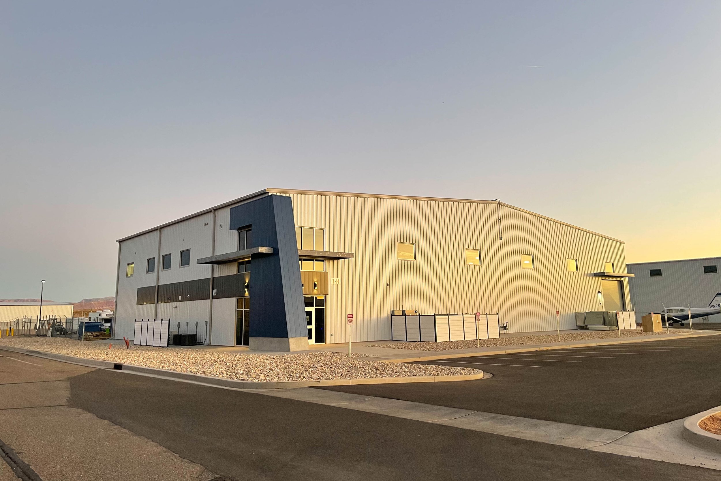 150 x 90 Hangar Facility