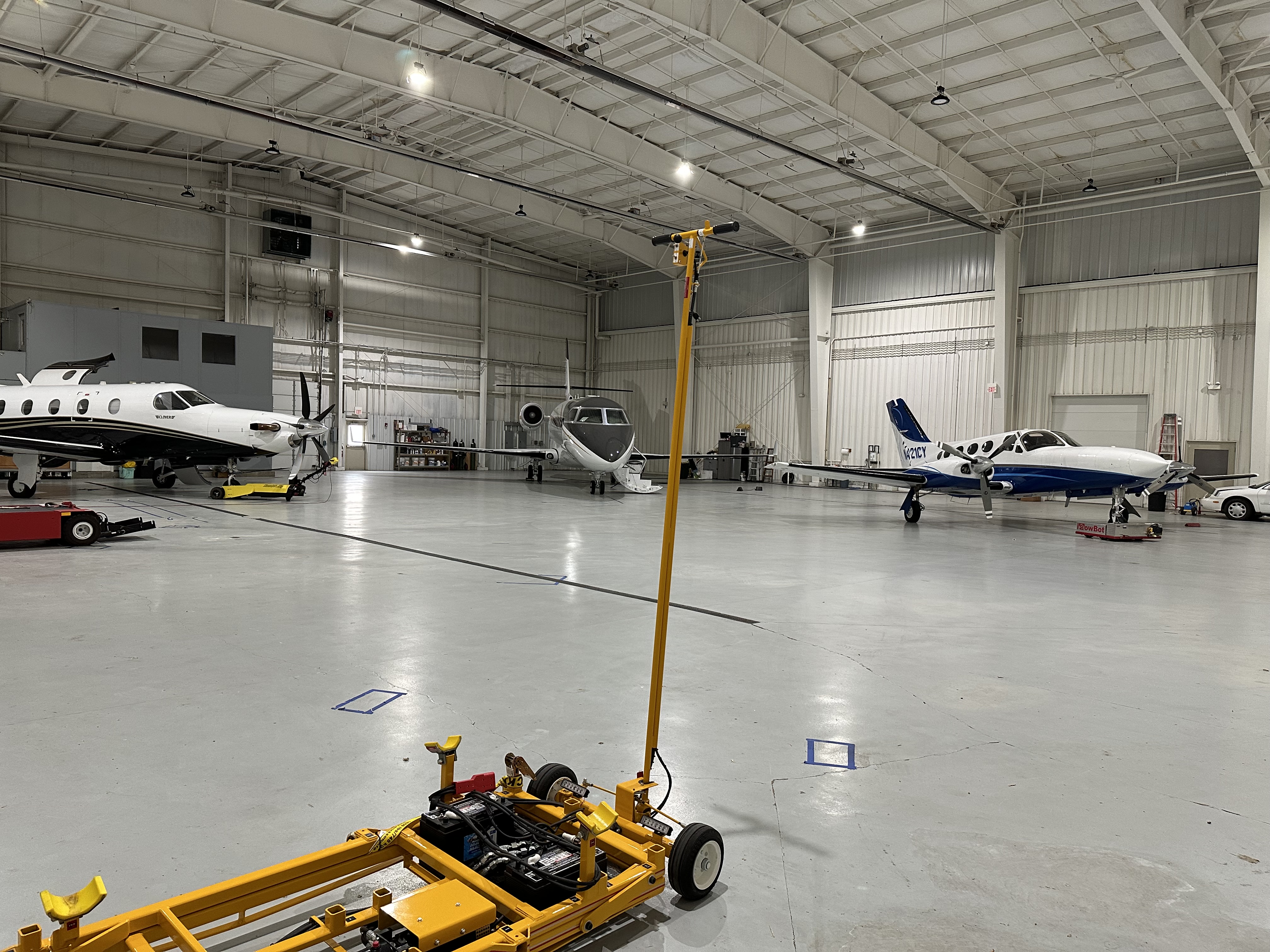 KDPA Hangar for Rent