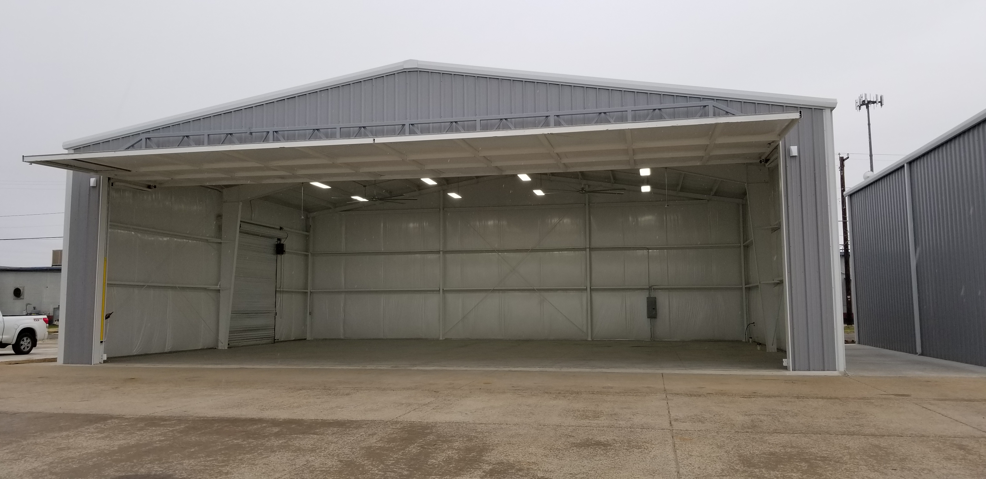 Shared Hangar Space