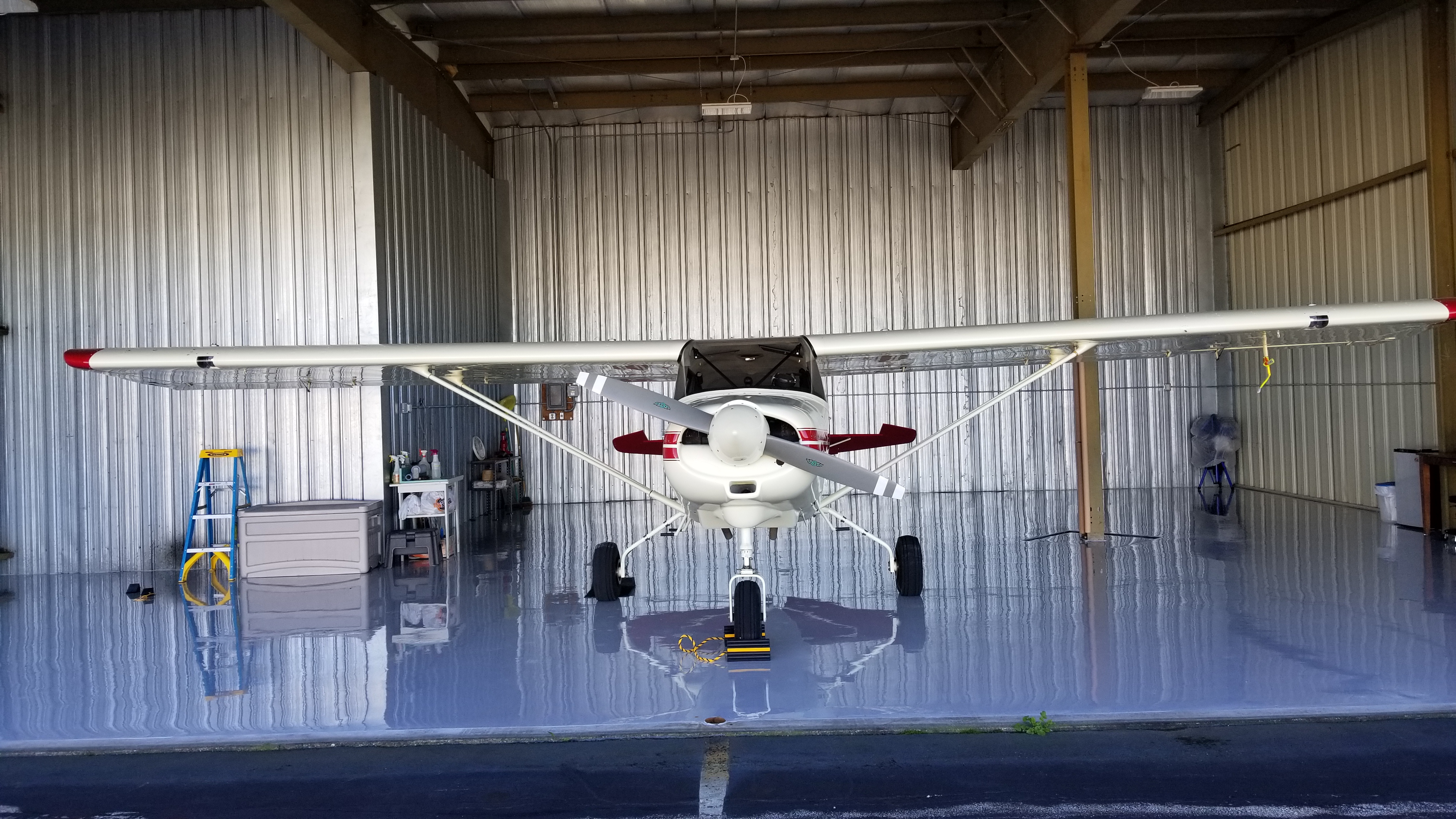 Hangar For Rent