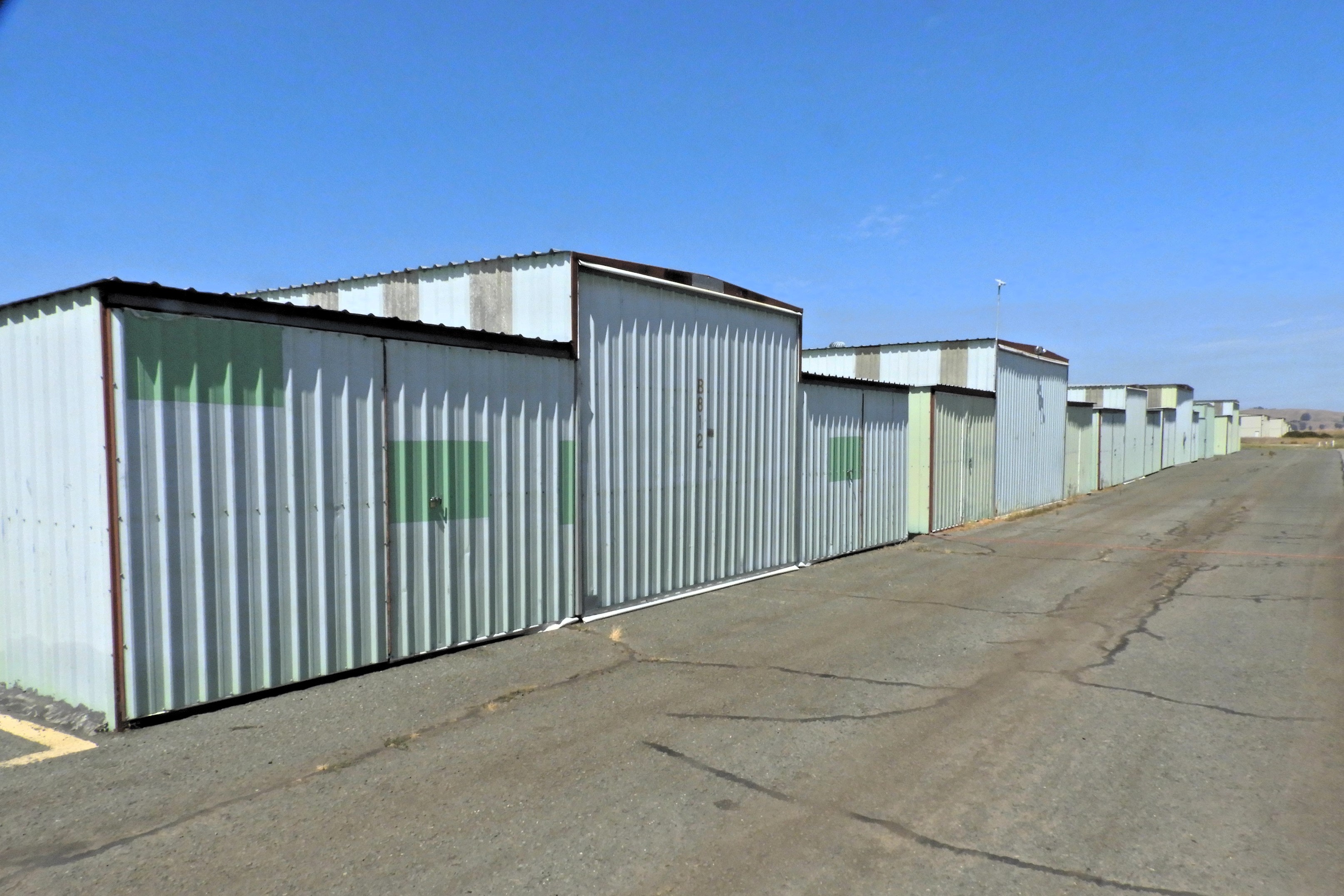 Gnoss Field T Hangar for sale
