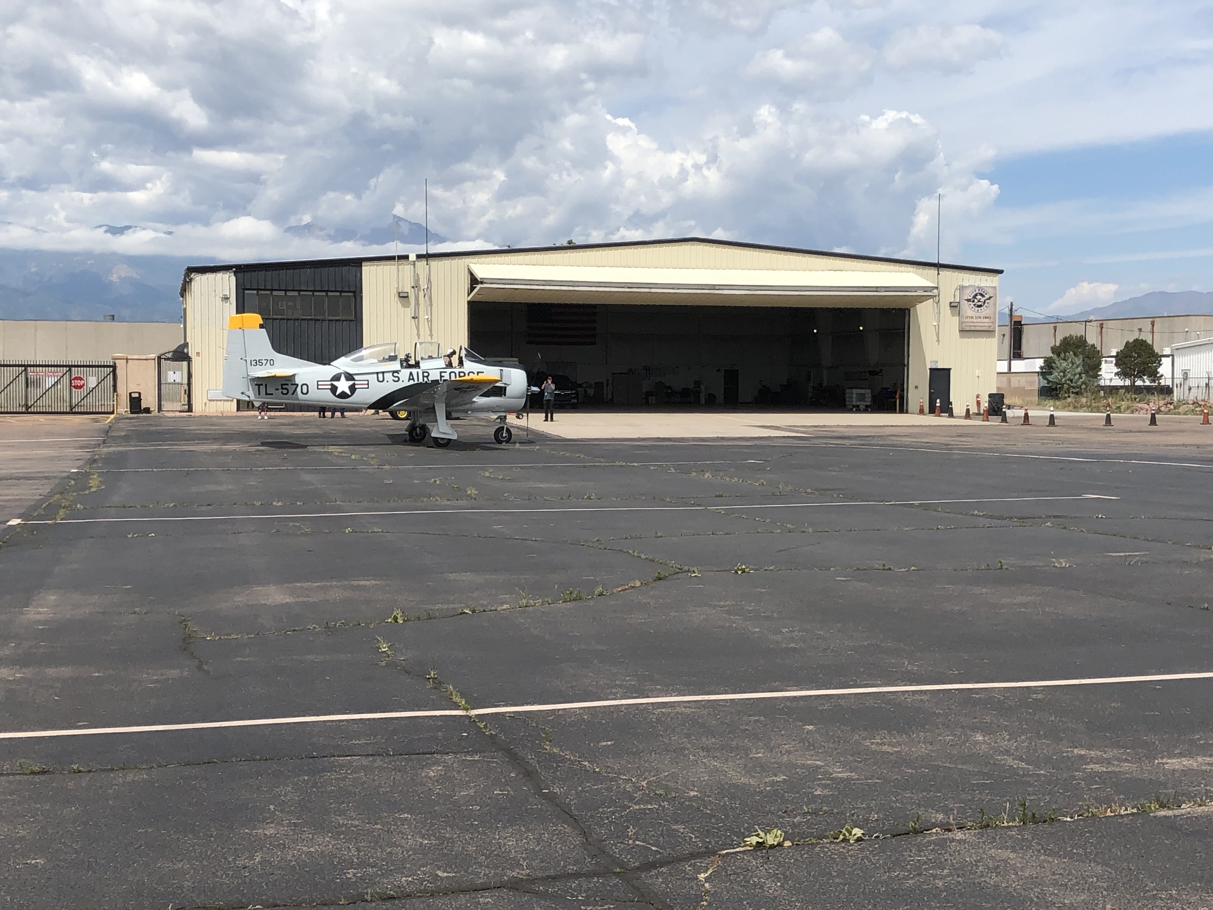 100x100 hangar for rent w/ office space