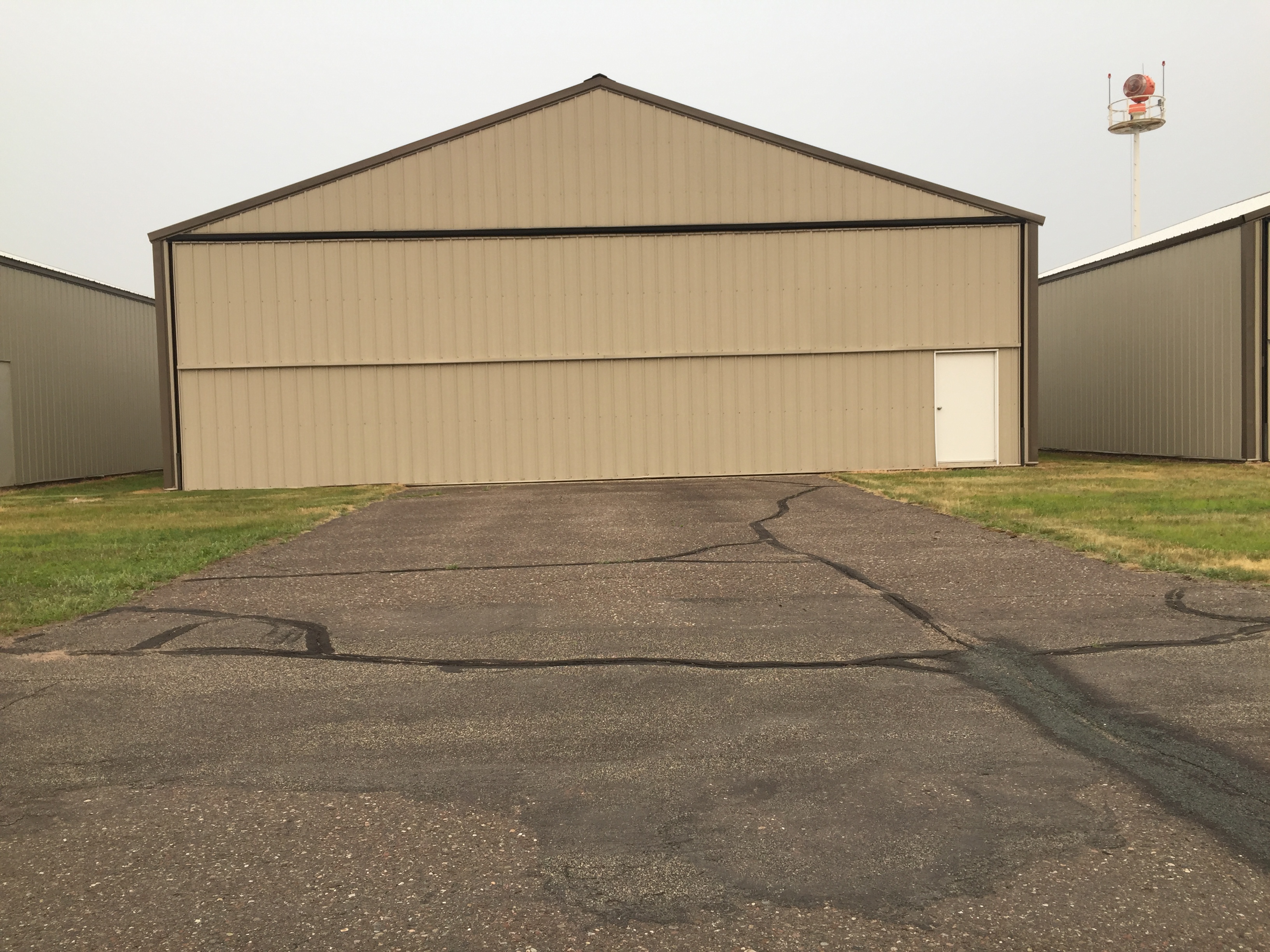 Hanger, 38x40