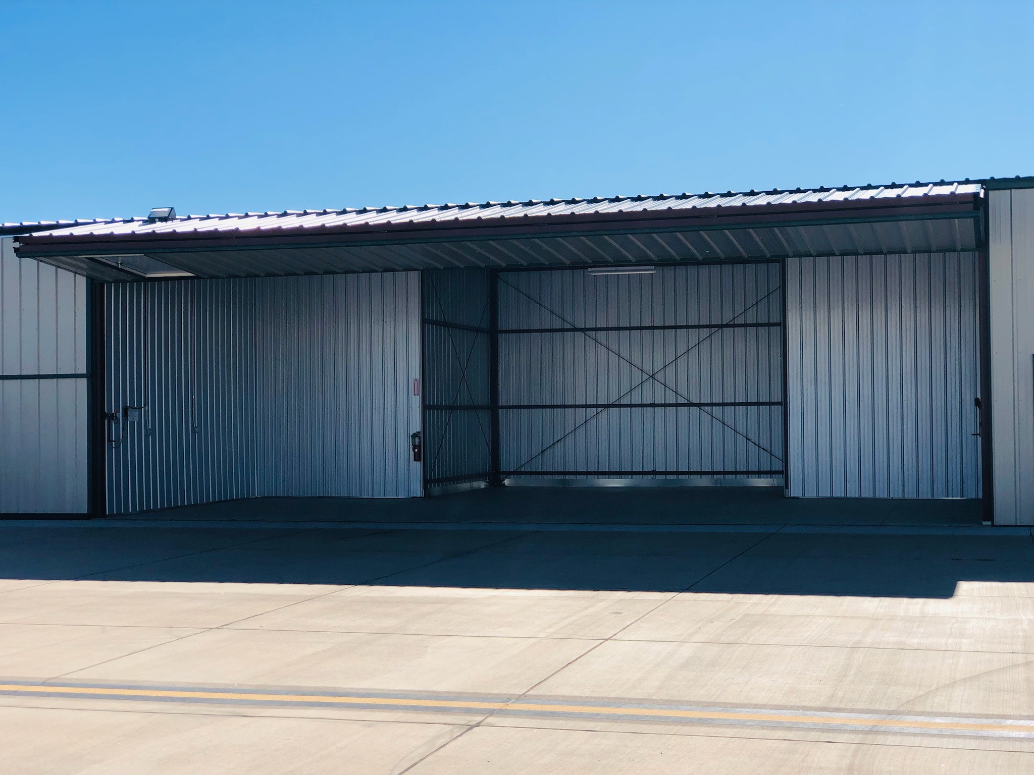 New T-Hangars for Rent