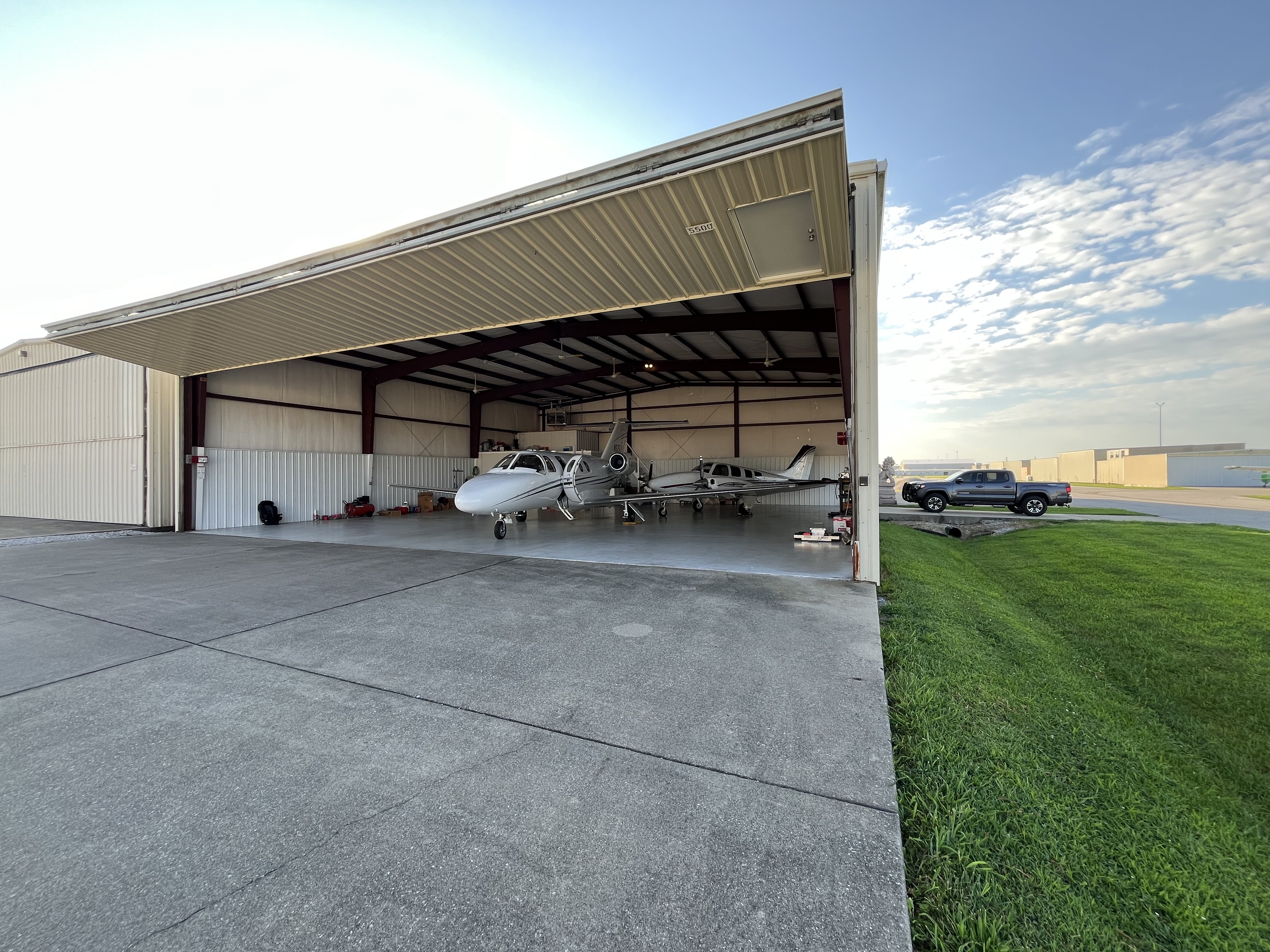 60' x 60' Insulated Hangar