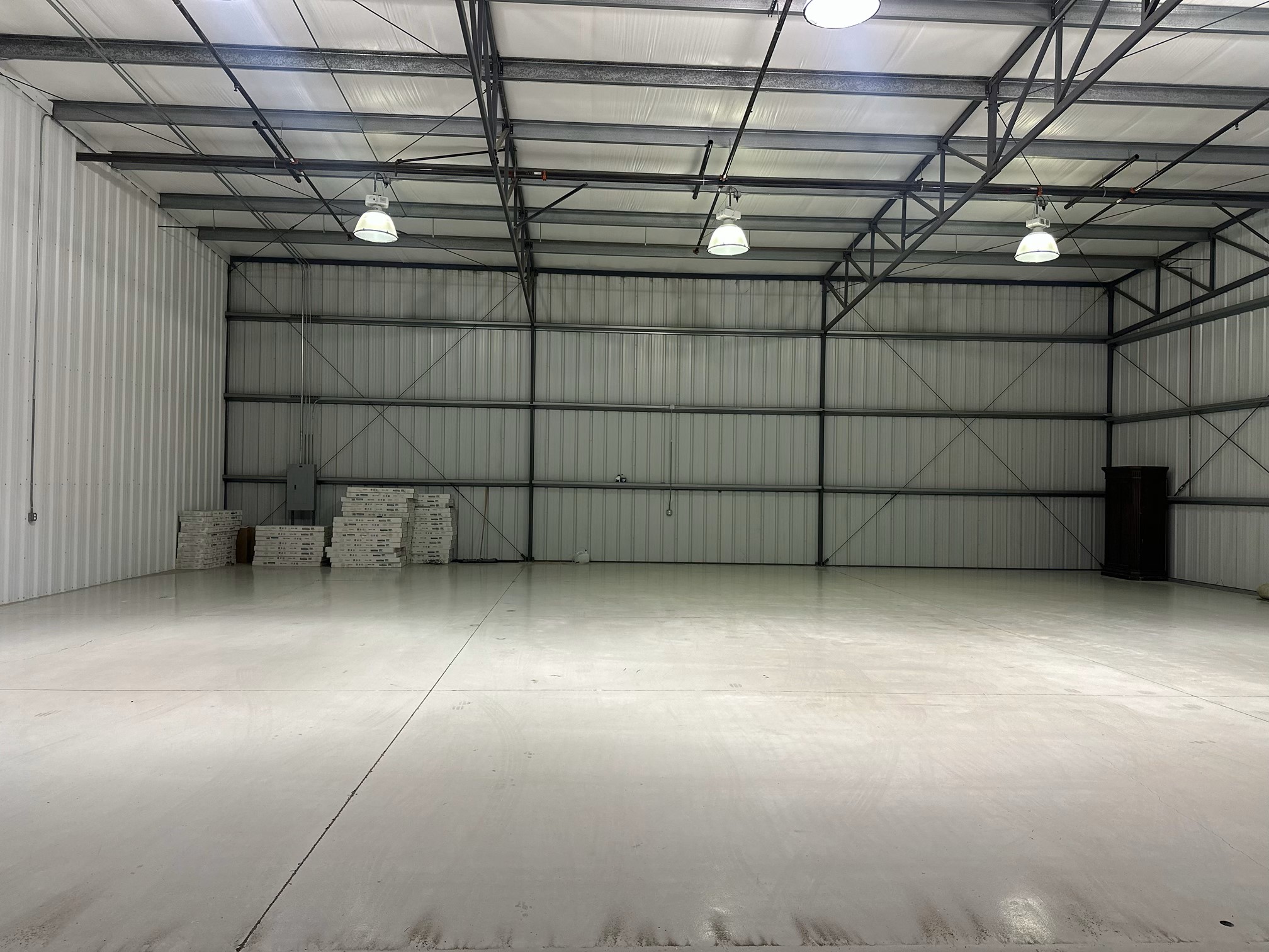 Hangar for Rent