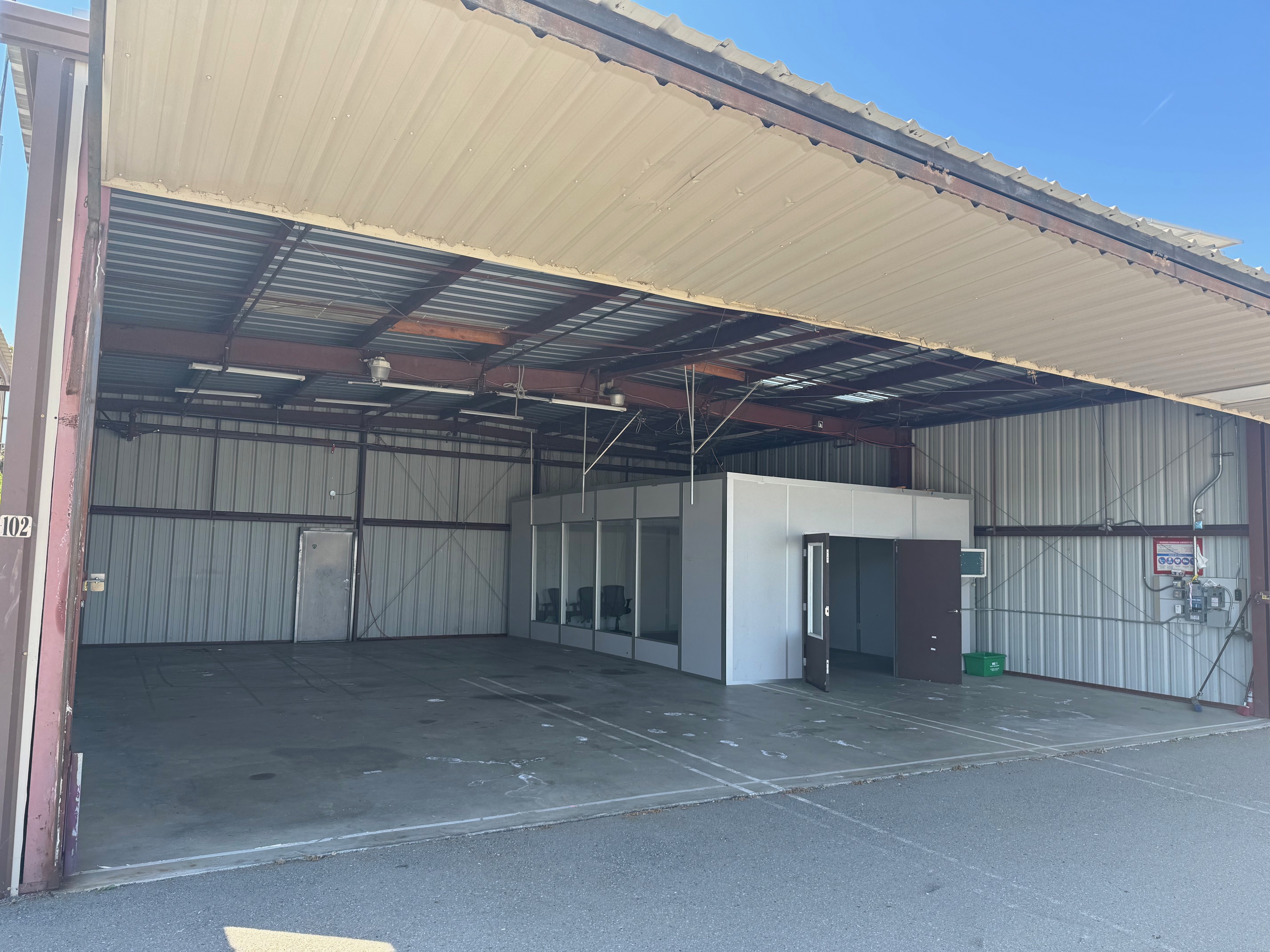 Premium 42' x 39' Private Hangar for Rent ? CA35 San Rafael Airport