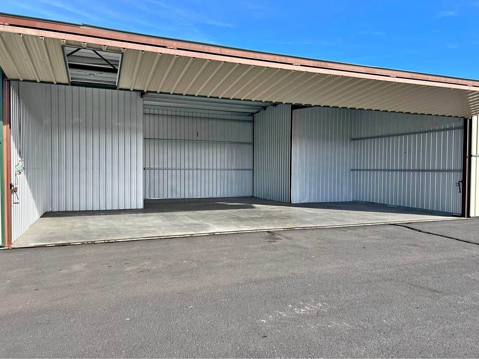 Affordable Hangar for Rent – Prineville (S39) – Power + Lights