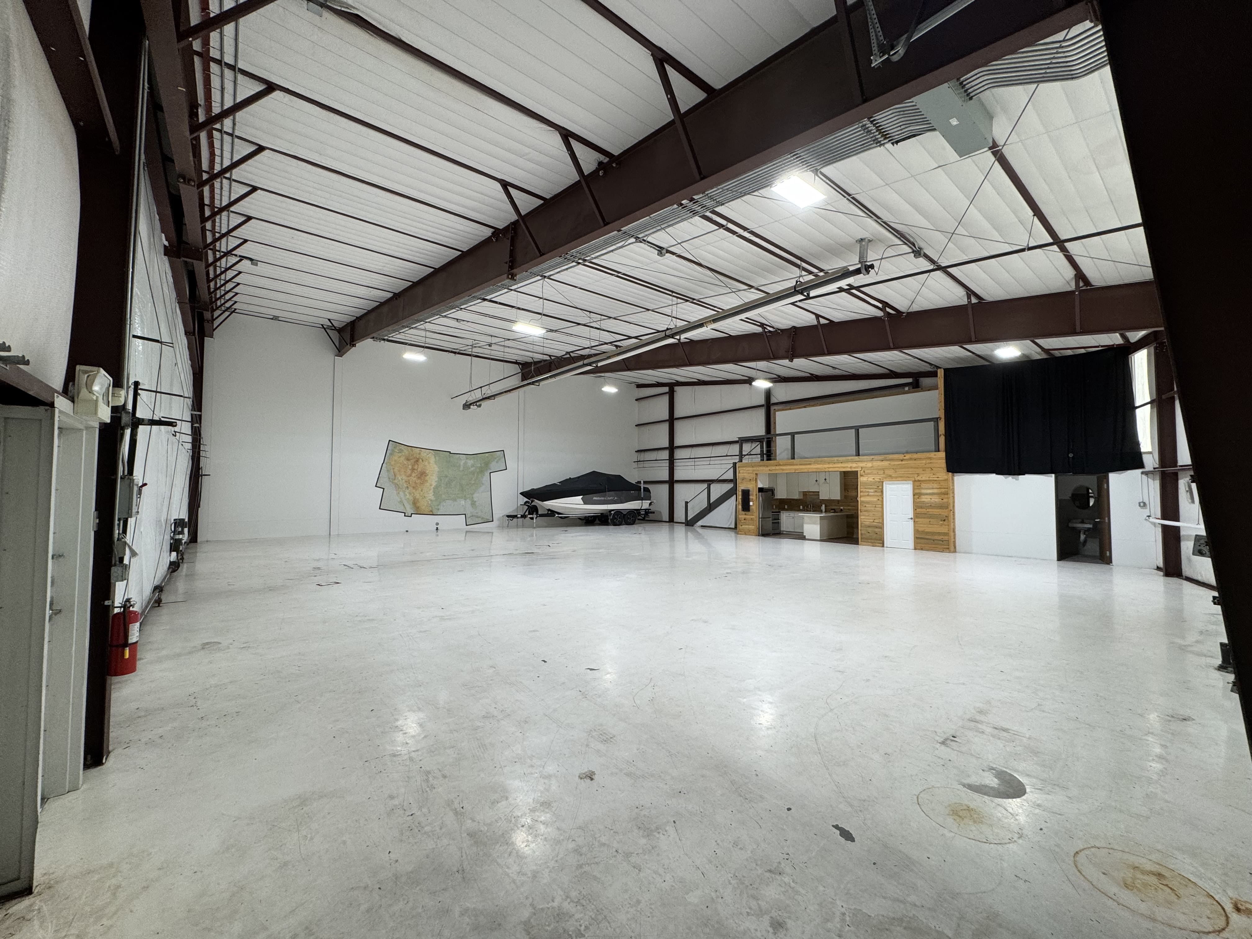 Hangar for Rent/Lease