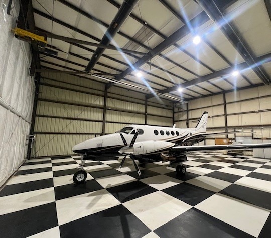 Centennial Private hangar