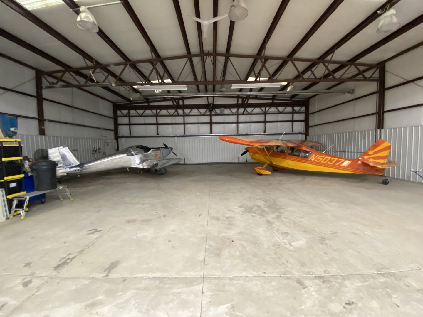 Community Hangar Spot