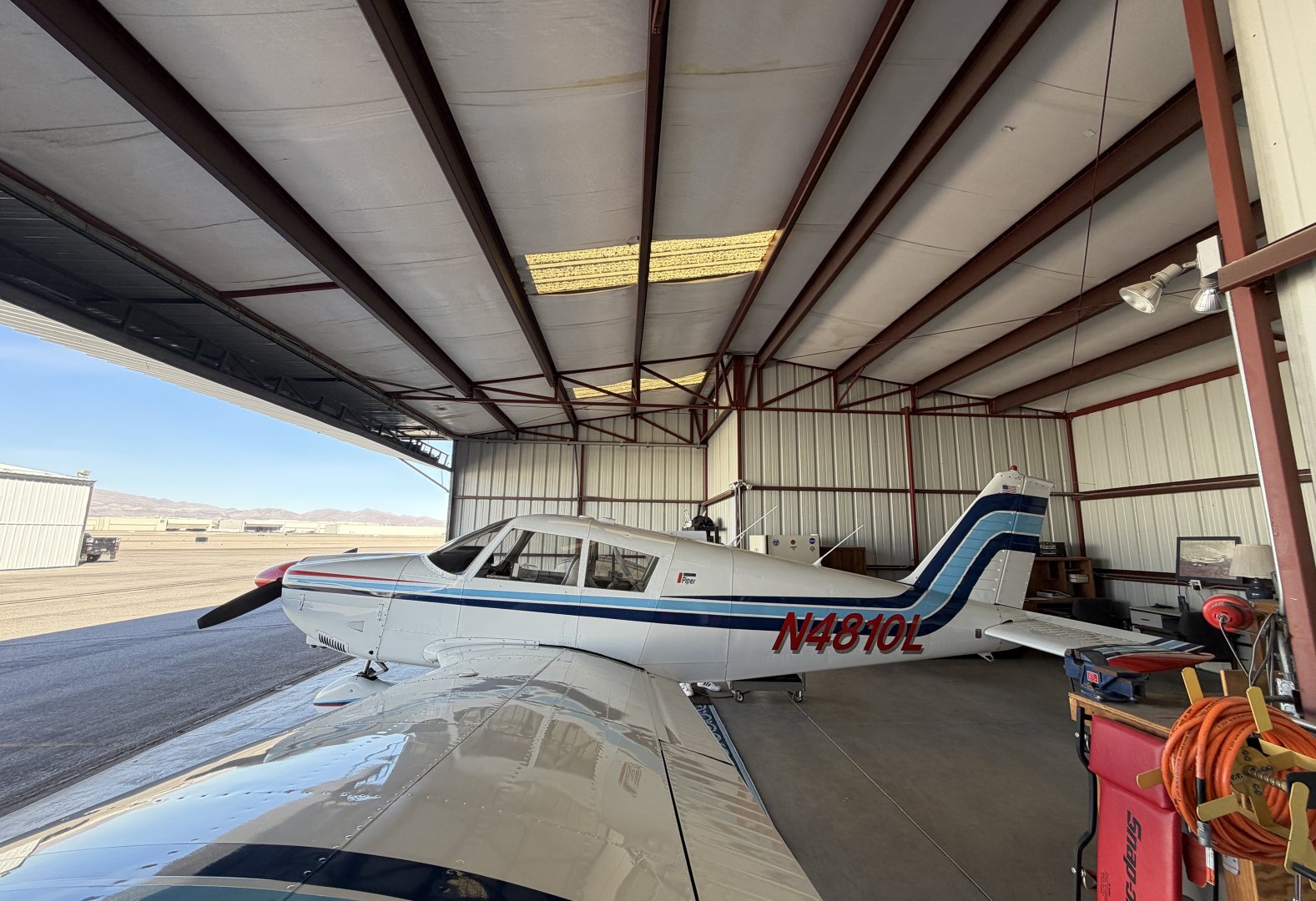 FOR SALE — Hangar H-5 at North Las Vegas Airport (VGT)