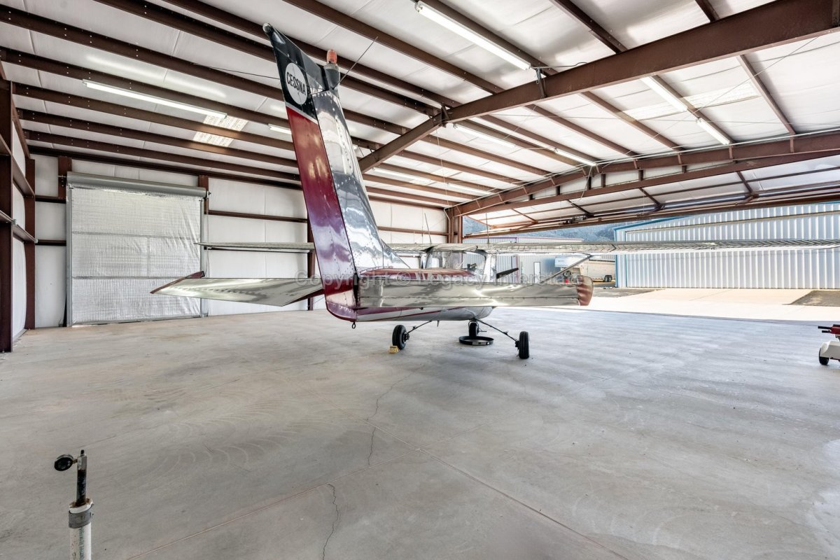 2002 steel 50x50 (2,500 sq ft) hangar—built to last & loaded for serious aviators!