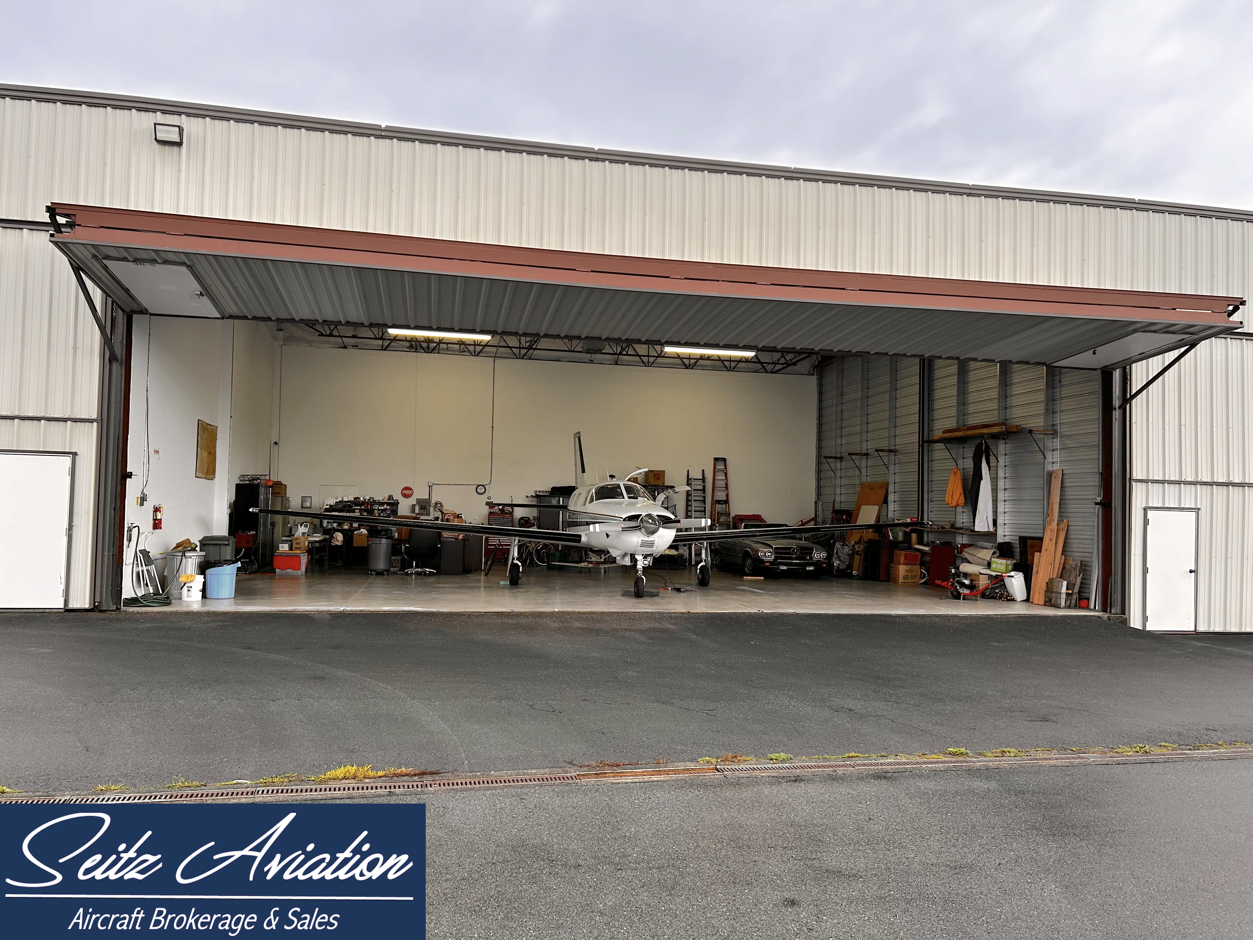 Paine Field Box Hangar & Piper Malibu