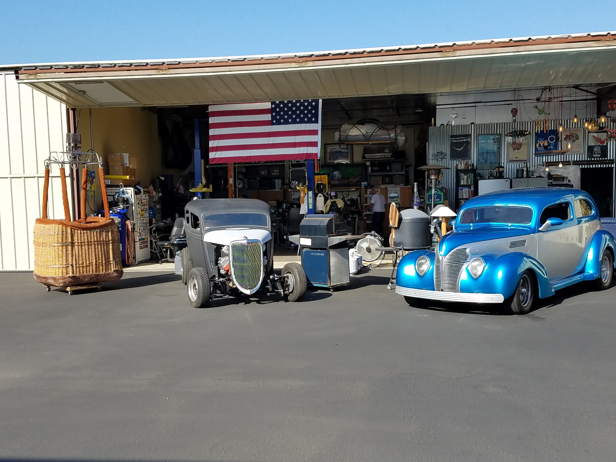 SANTA PAULA, CA HANGAR FOR SALE, Best Offer