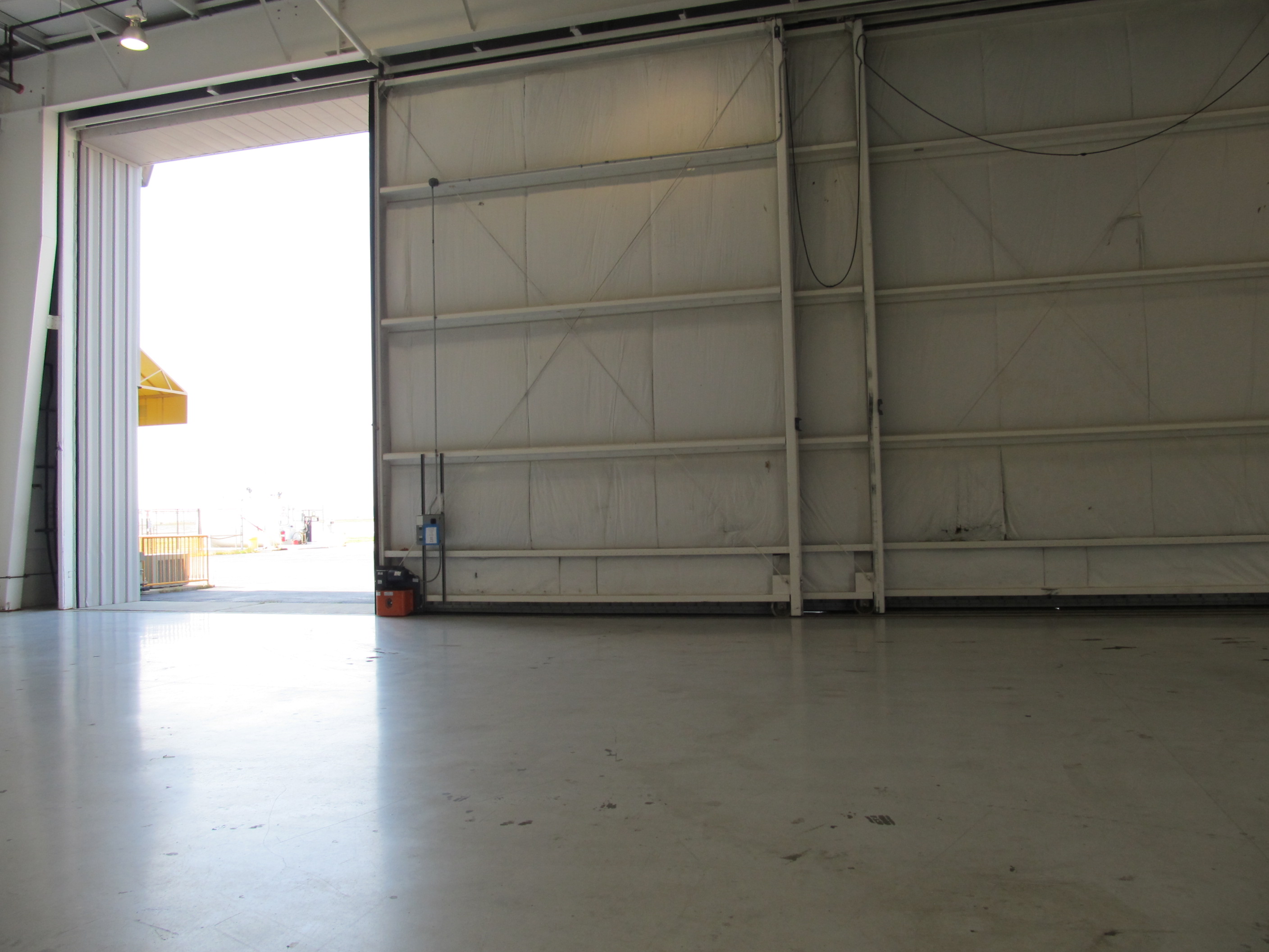Private Hangar and Office Space