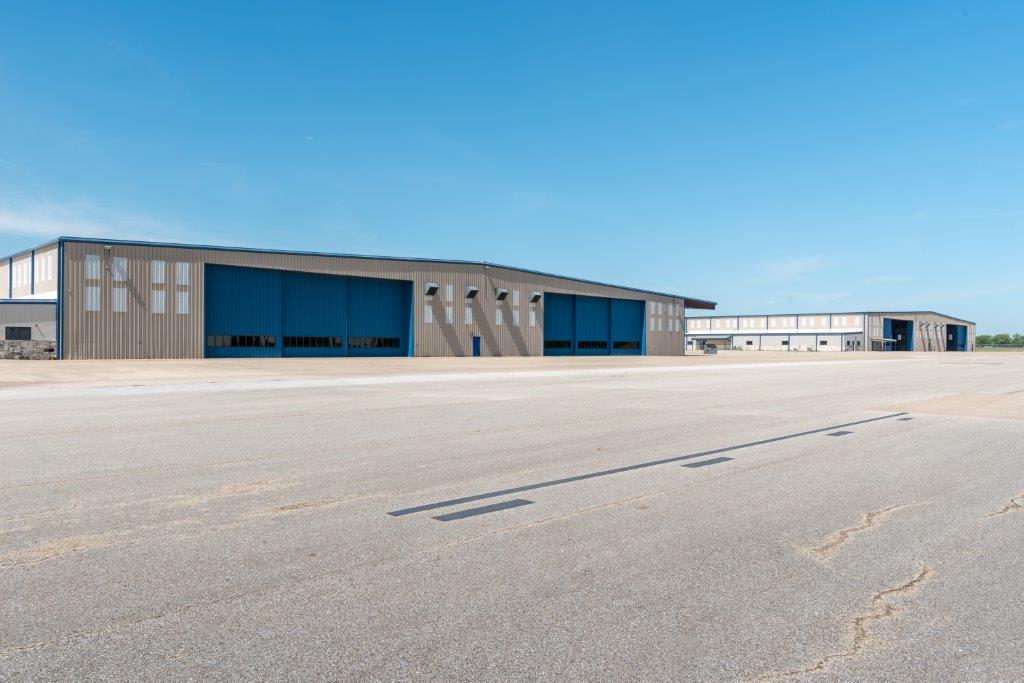 Multi-Unit Aviation Complex for Lease at KTPL