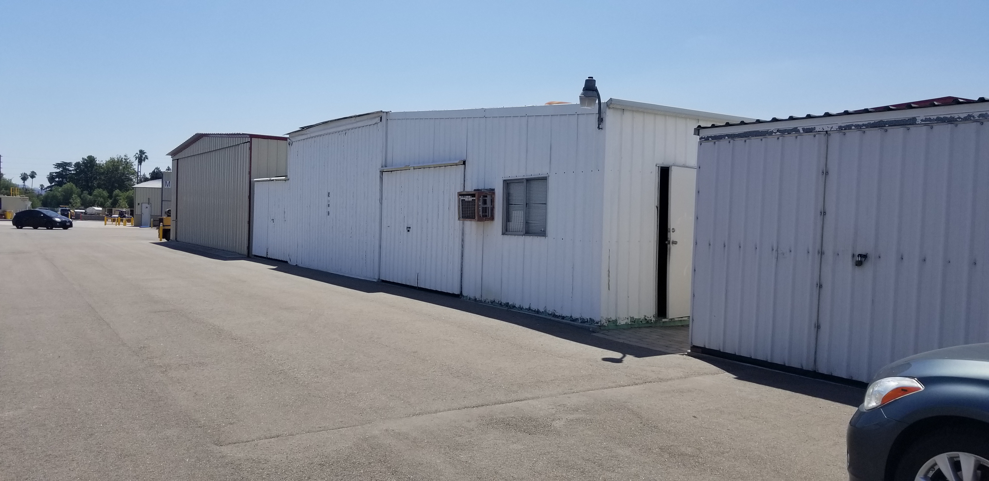 VNY Unique Hangar 4 sale or Rent