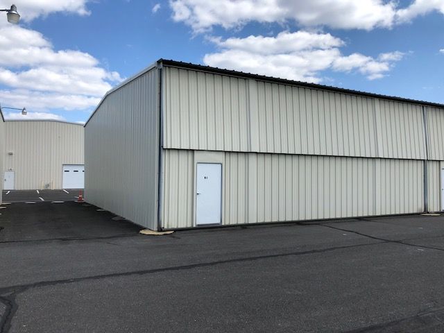 KTTN HANGER