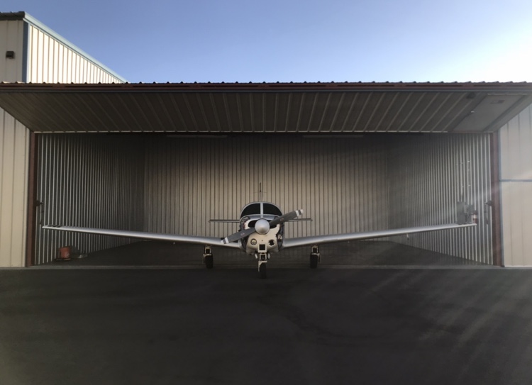 KVNY Hangar for Rent