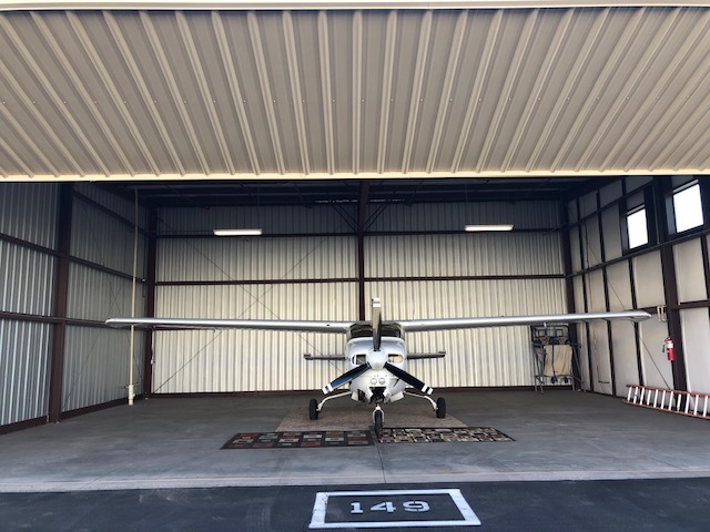 Phx-Mesa Gateway Hangar For Lease ?1,672 SF