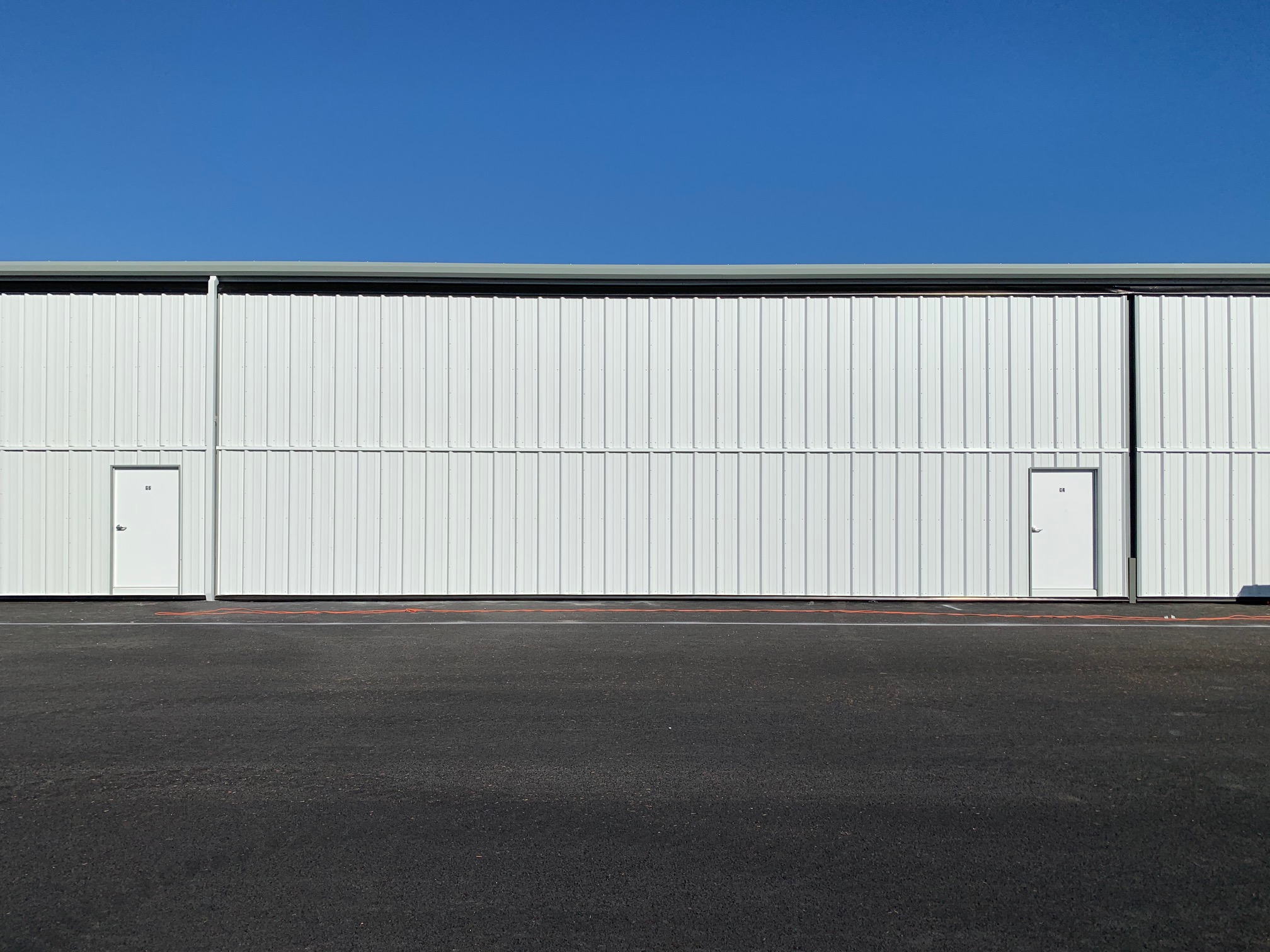 T-hangar @ KTIW for rent