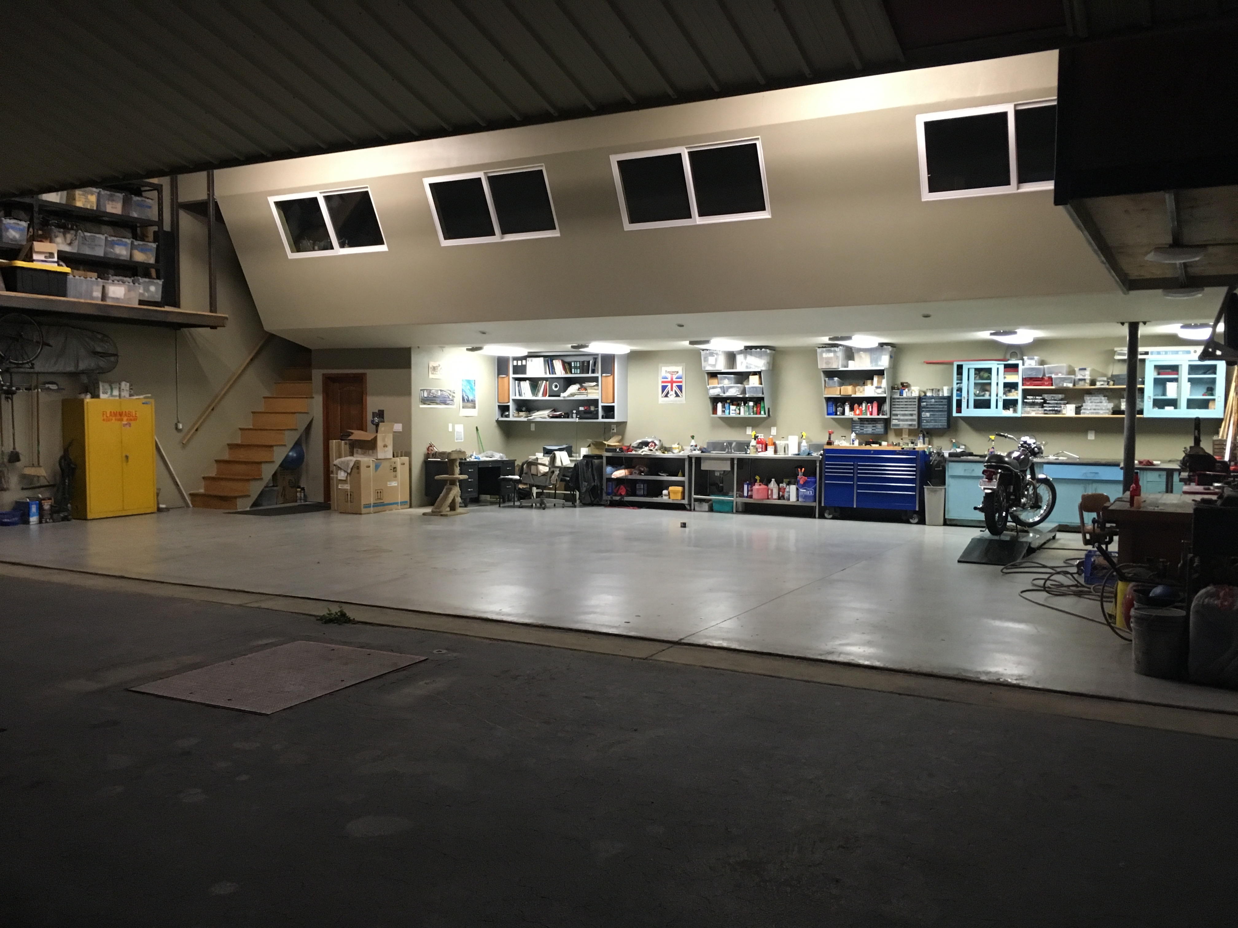 Hangar For Sale in Santa Paula