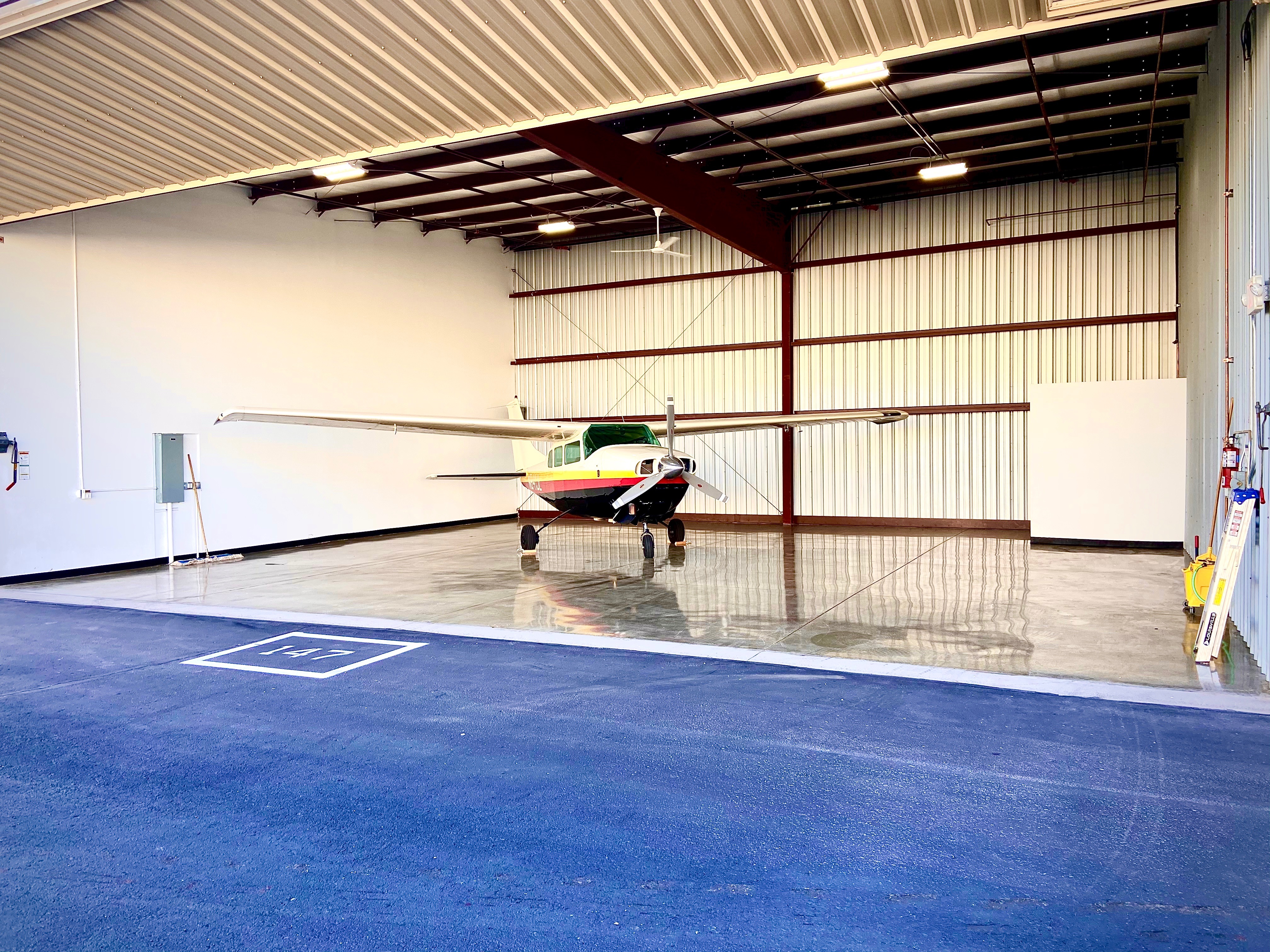 Hangar For Rent