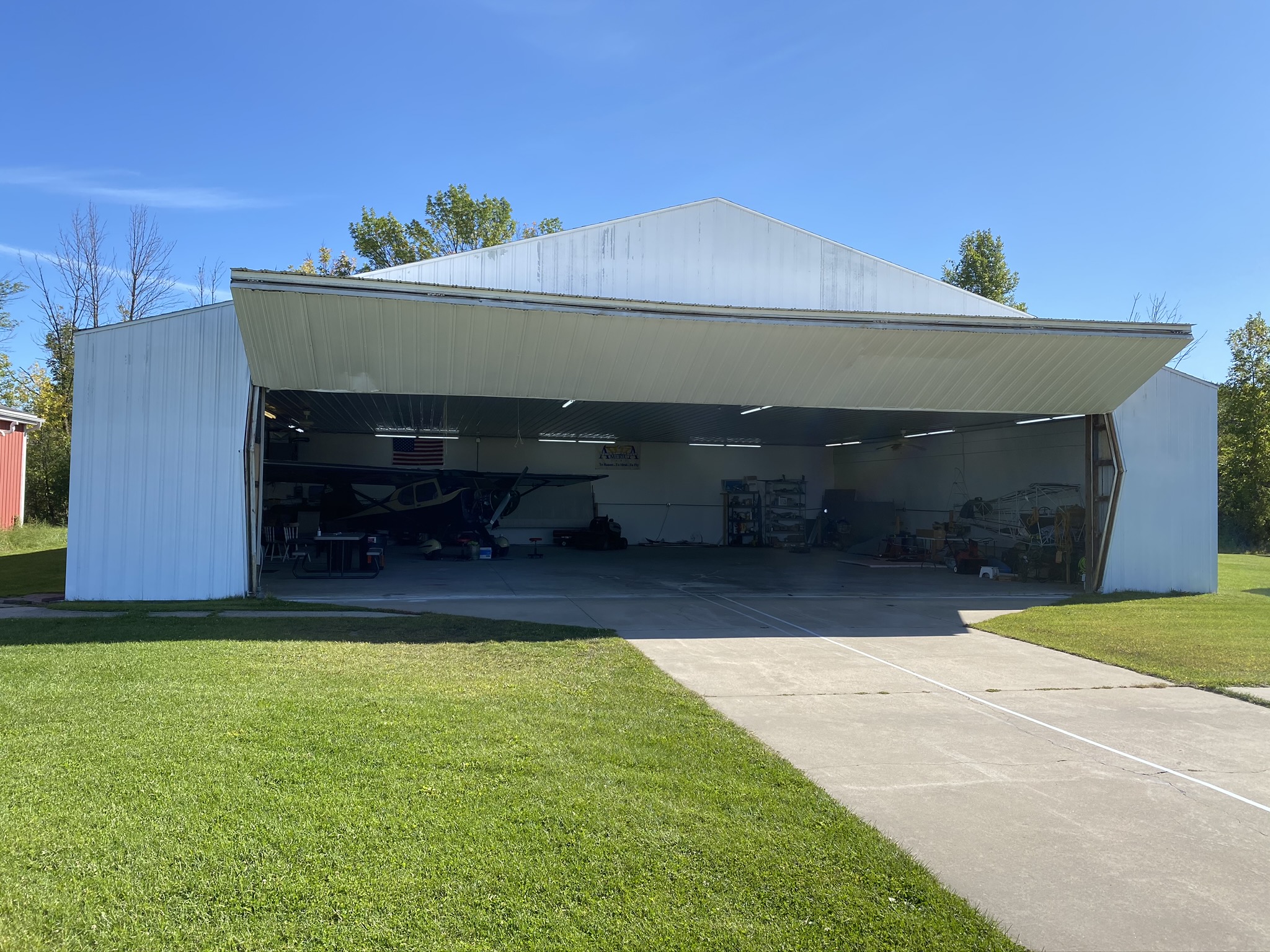 52?x60? Hangar at 3CM