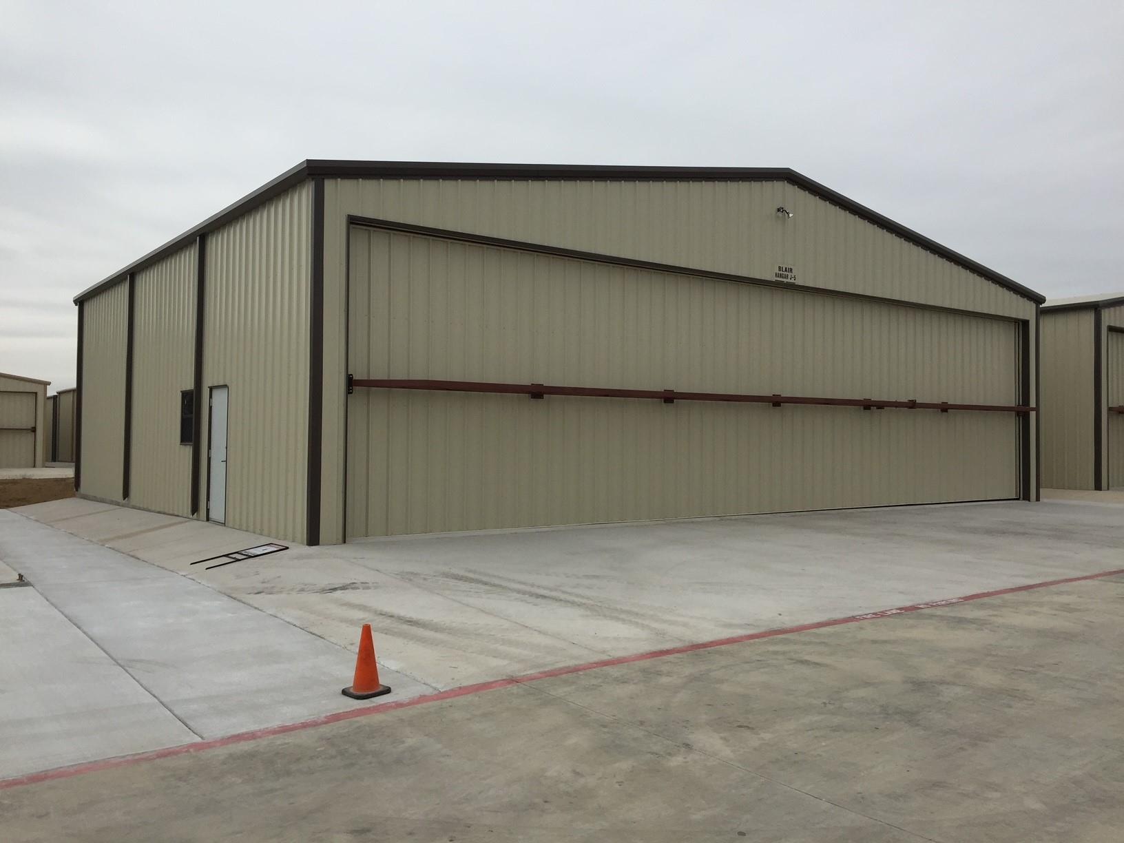Hangar For Sale KWEA