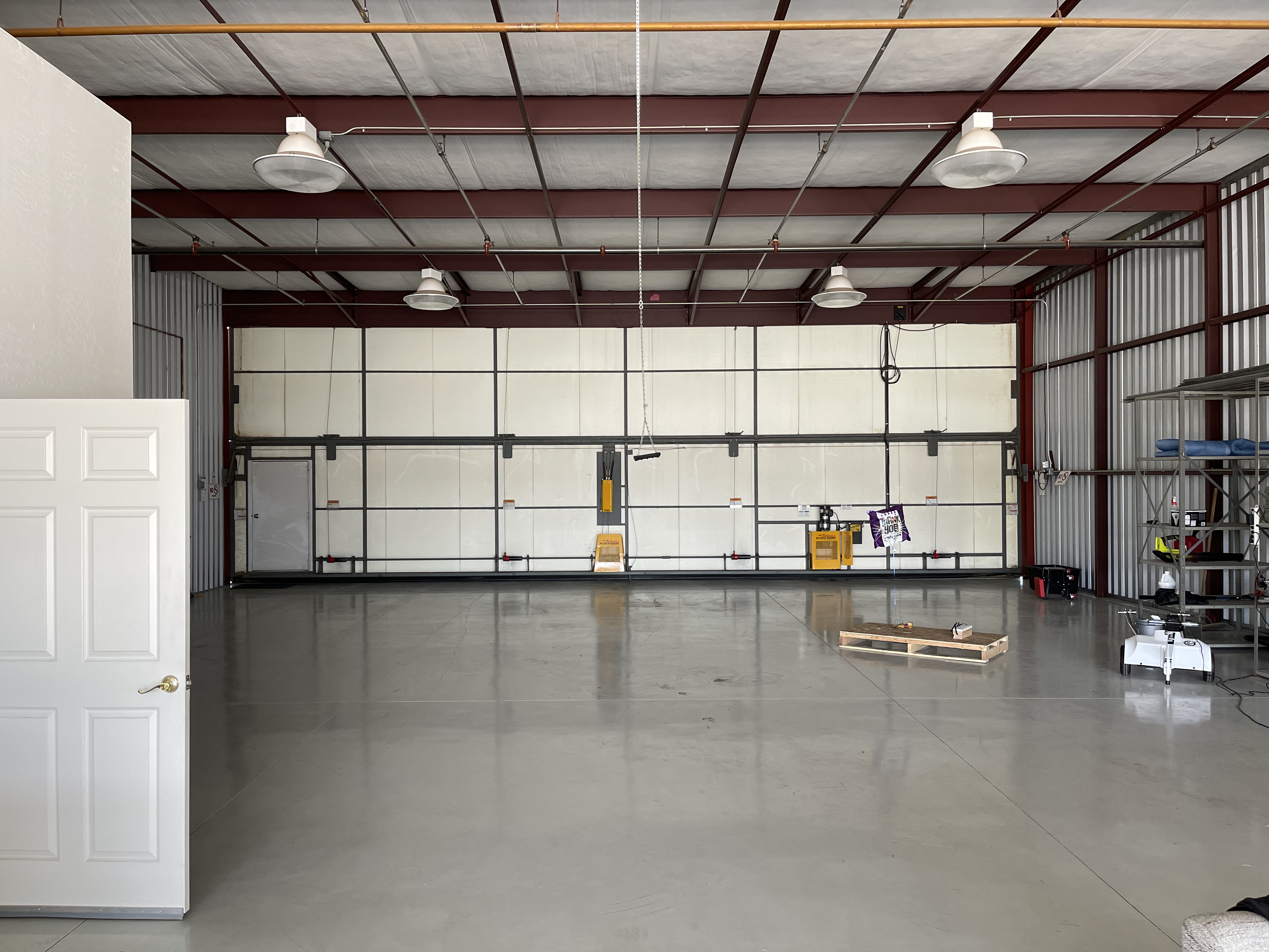 Glendale box hangar