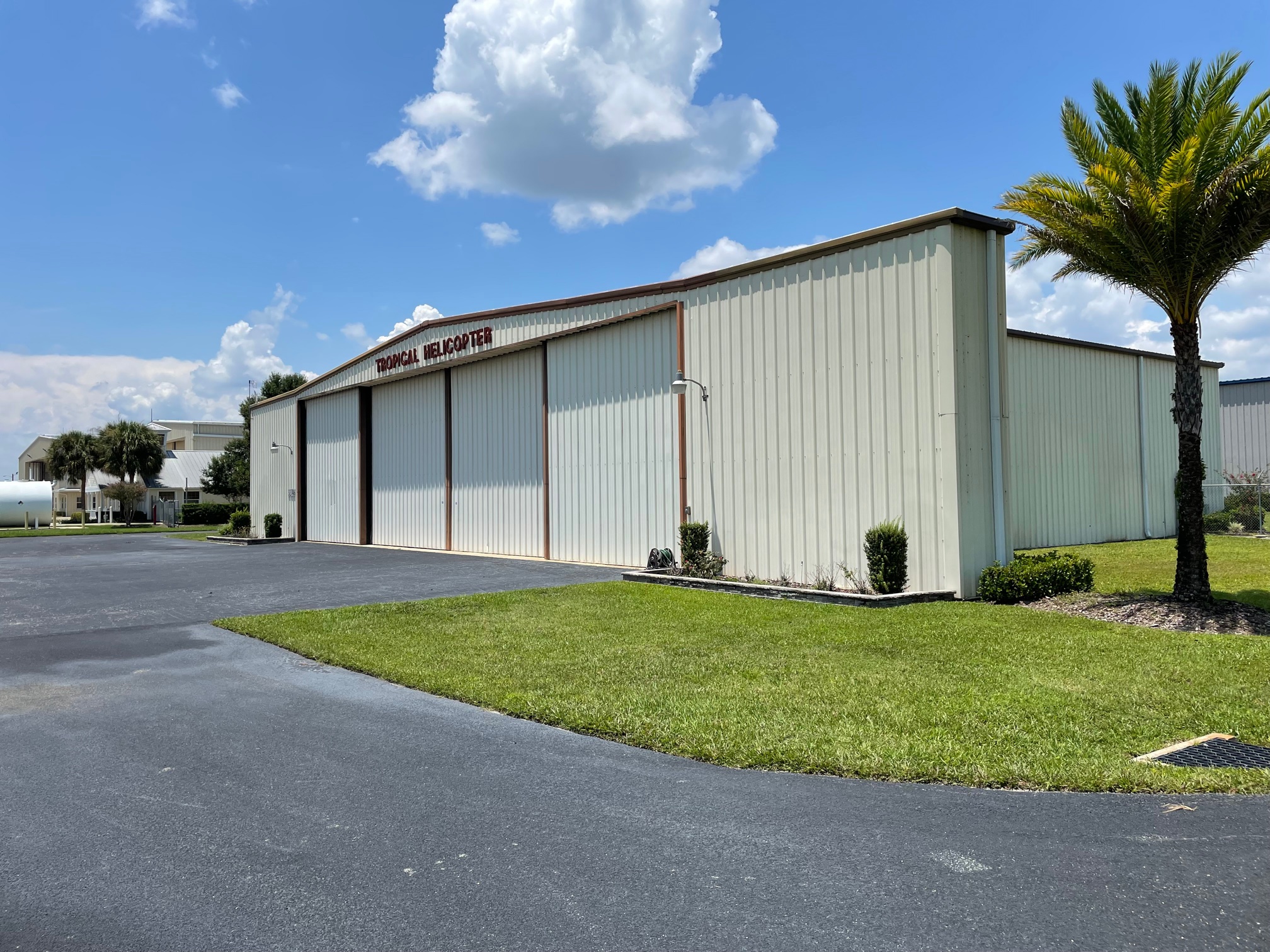 6400 Sq Ft Hangar in Leesburg, FL