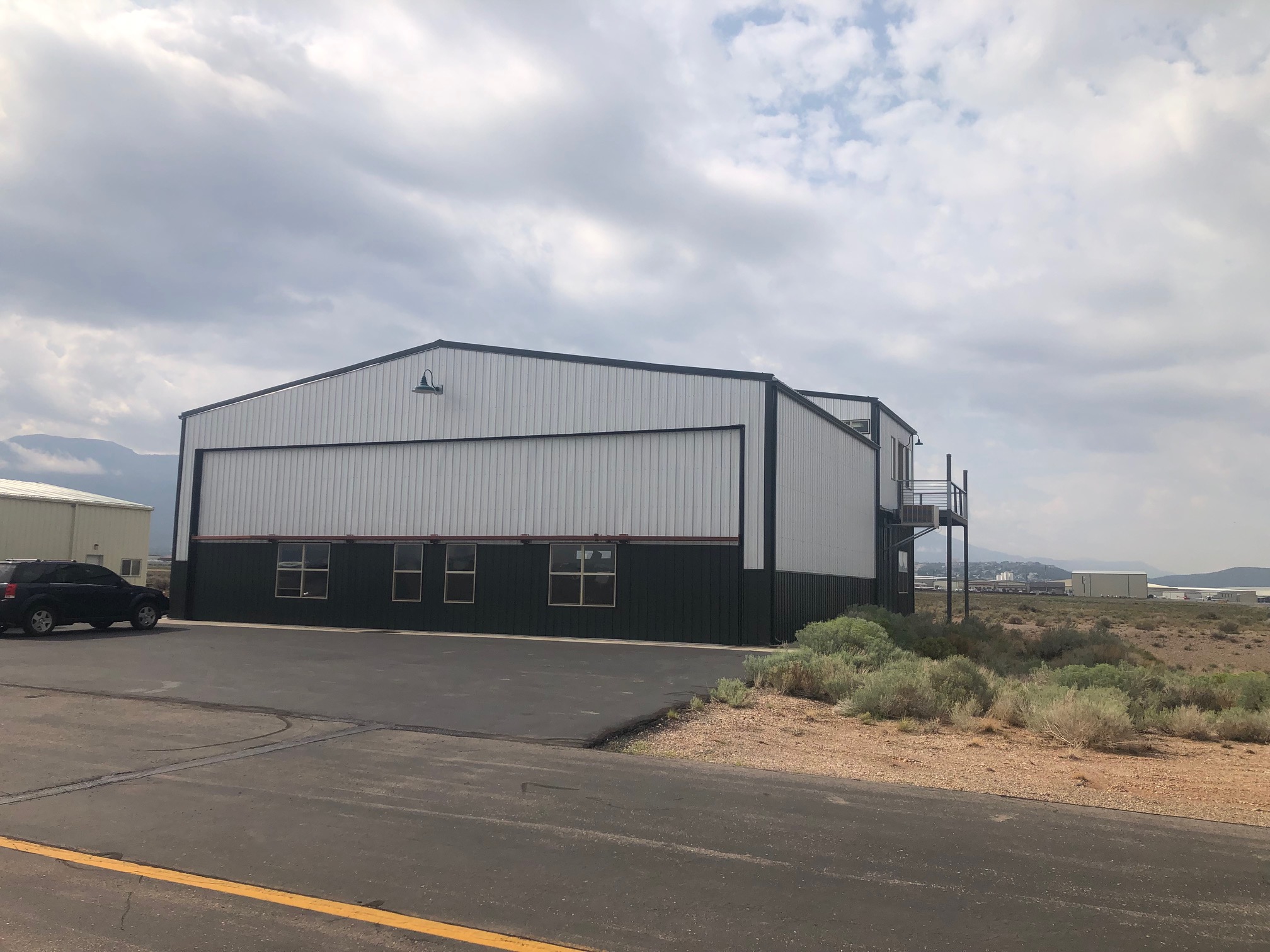 Beautiful Hangar Southern Utah