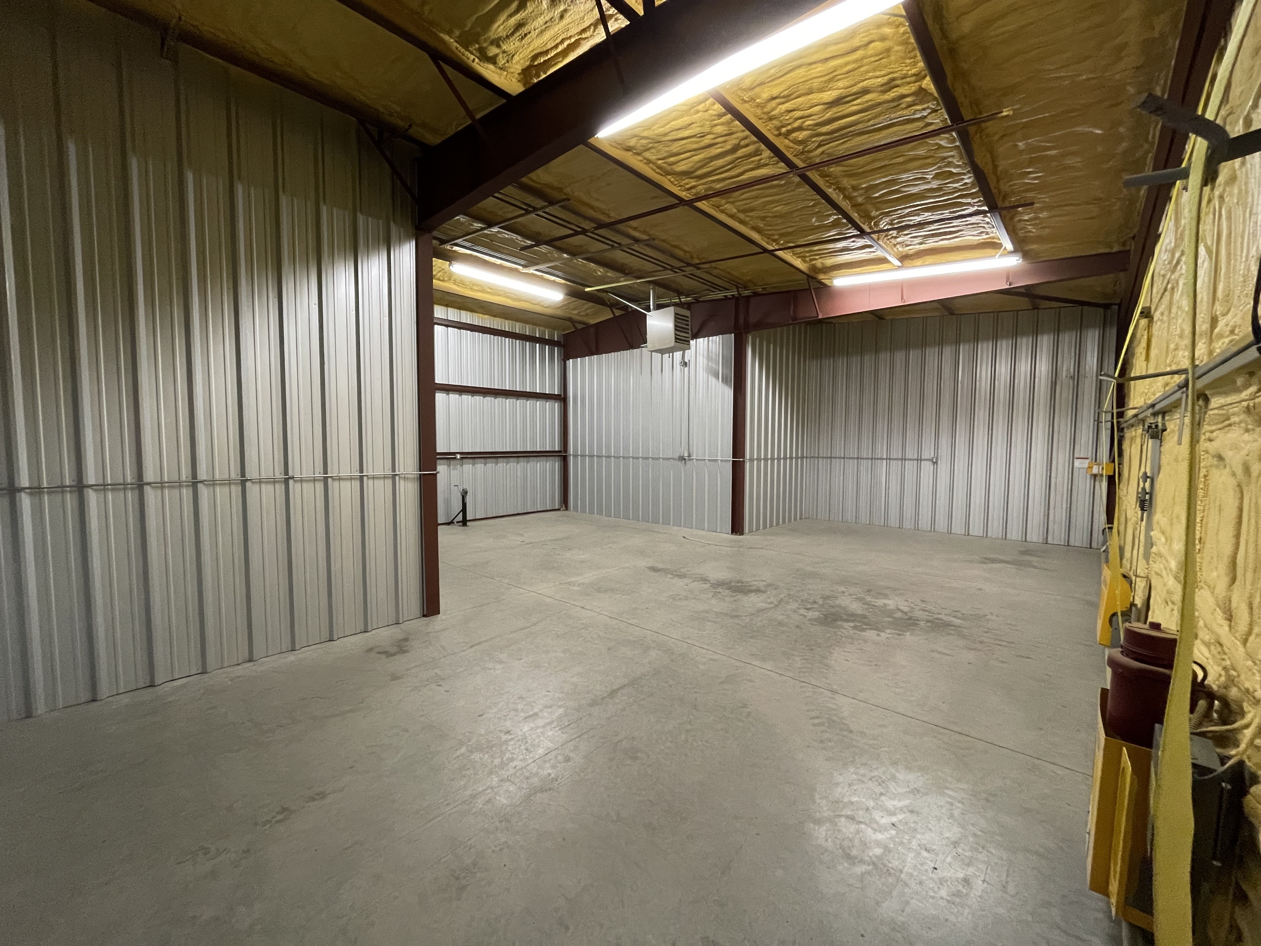 For rent, Nice T hanger