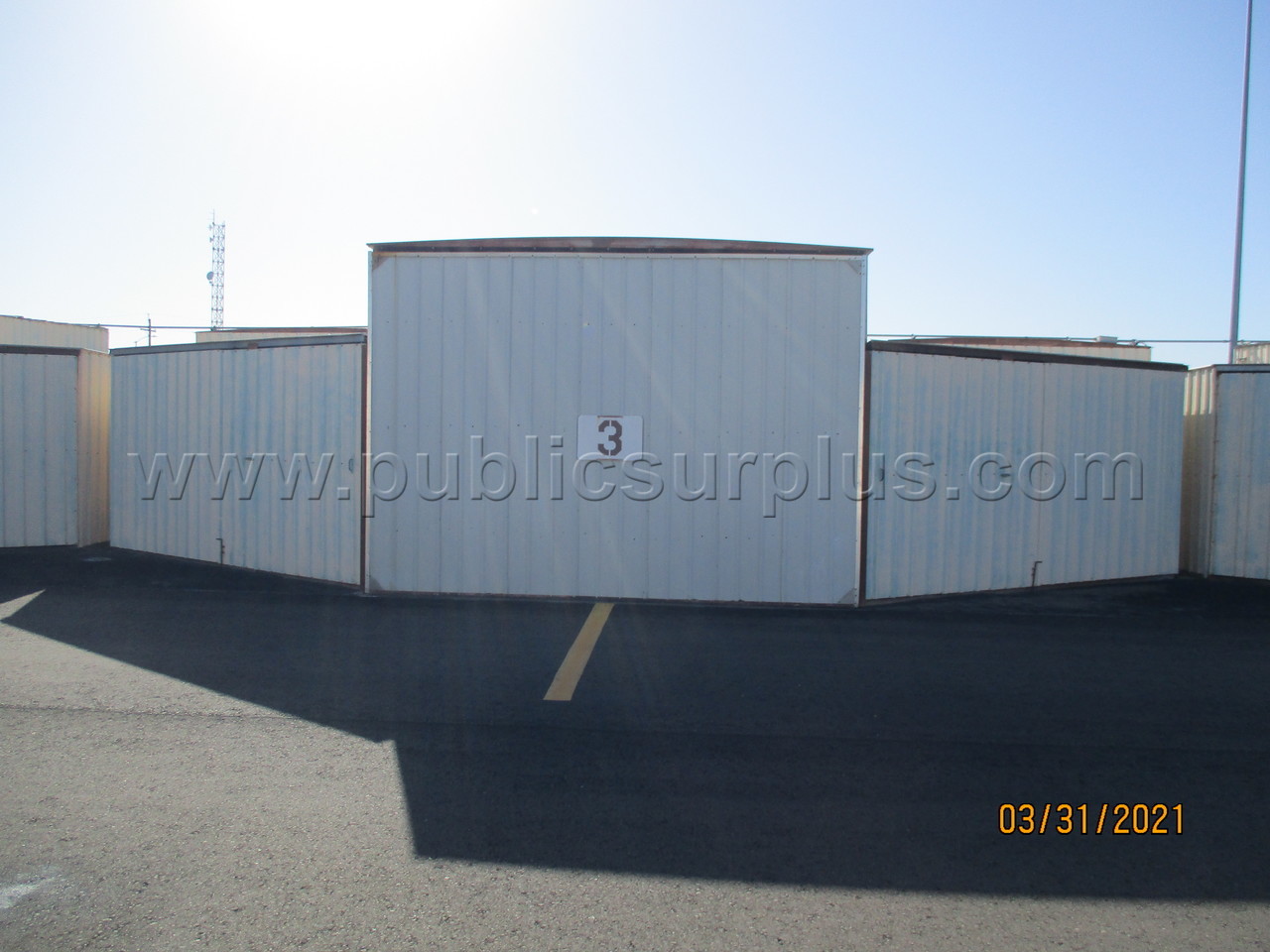 Tracy F style Hangar for Rent 690SQ FT