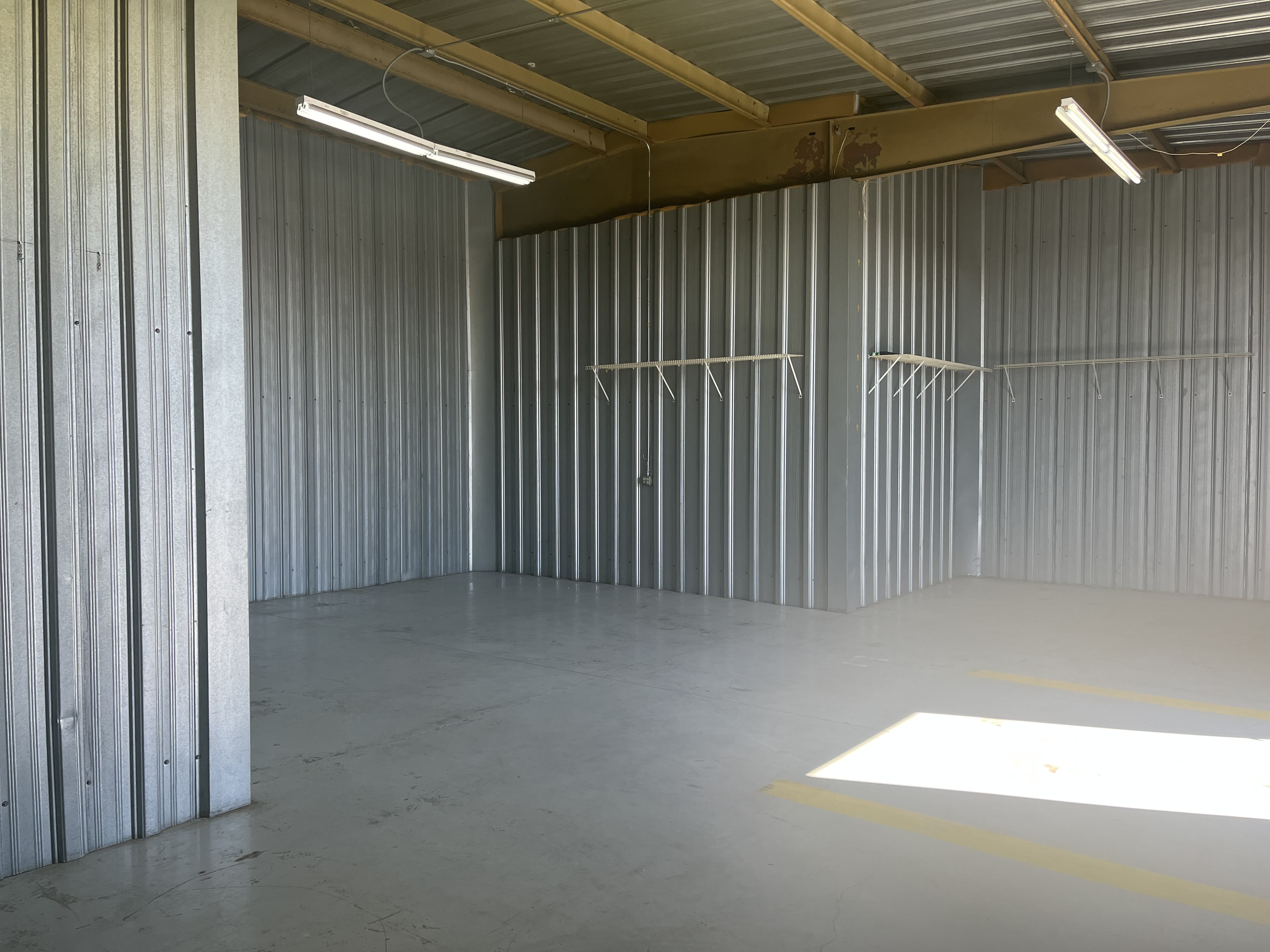 Hangar in c