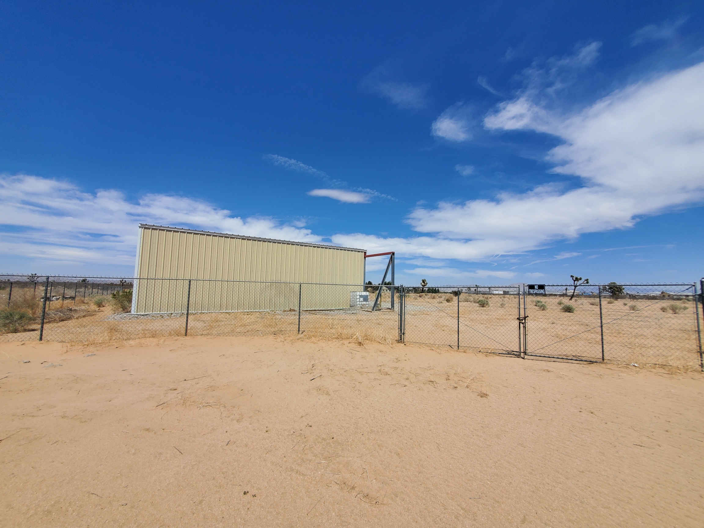 8460_Poppy_Rd._Entry_Gate.jpg