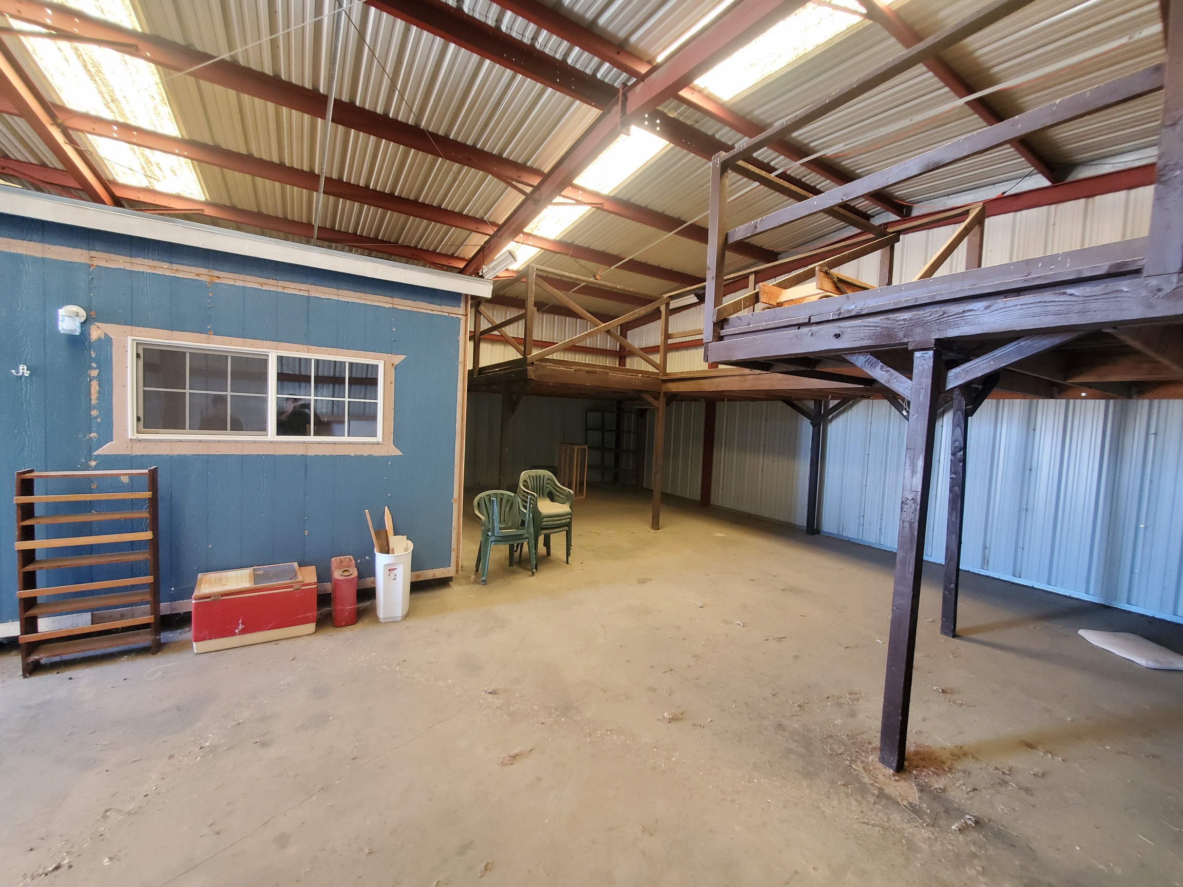 Hangar_Interior2.jpg
